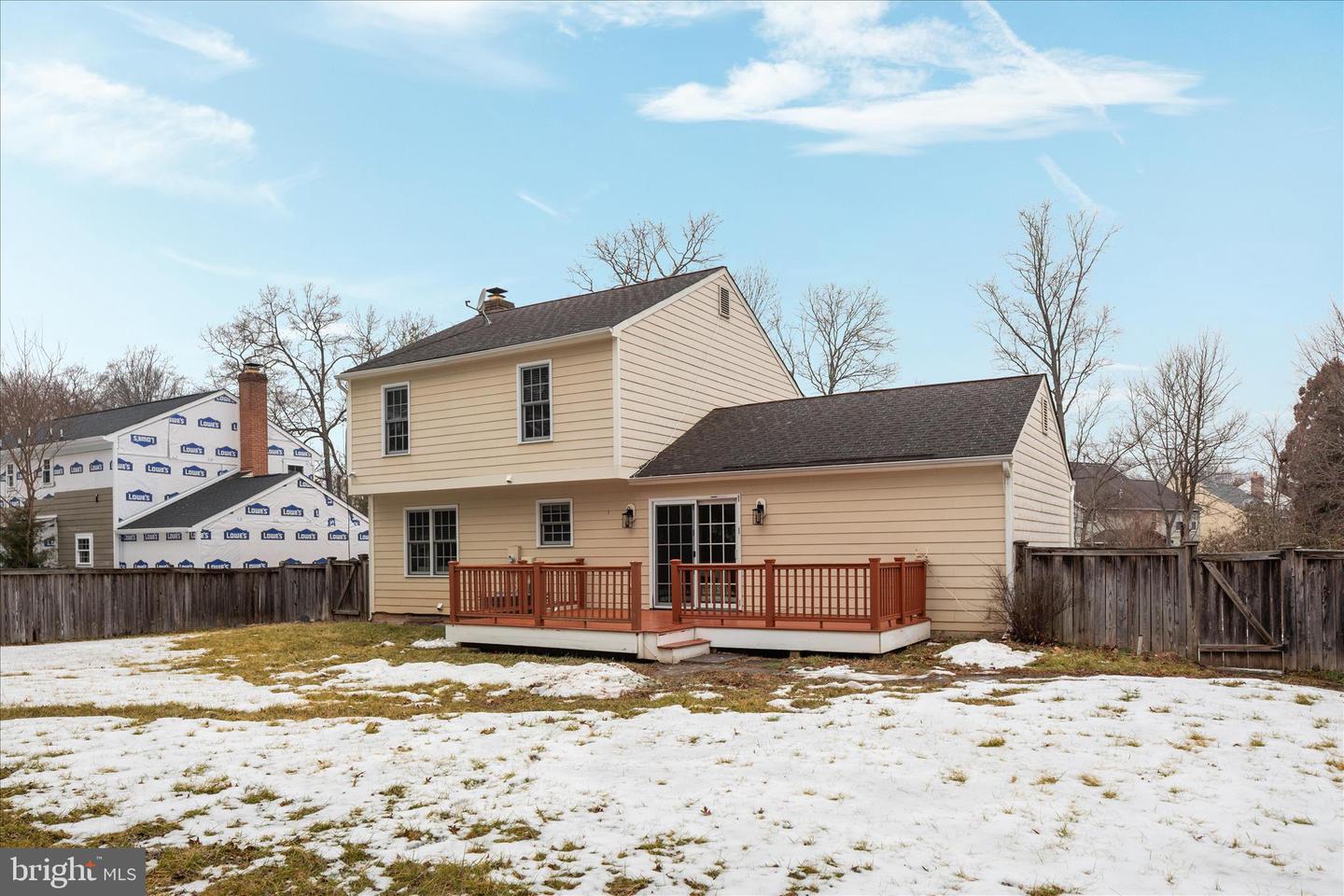 11815 BROCKMAN LN, GREAT FALLS, Virginia 22066, 3 Bedrooms Bedrooms, 7 Rooms Rooms,2 BathroomsBathrooms,Residential,For sale,11815 BROCKMAN LN,VALO2116348 MLS # VALO2116348