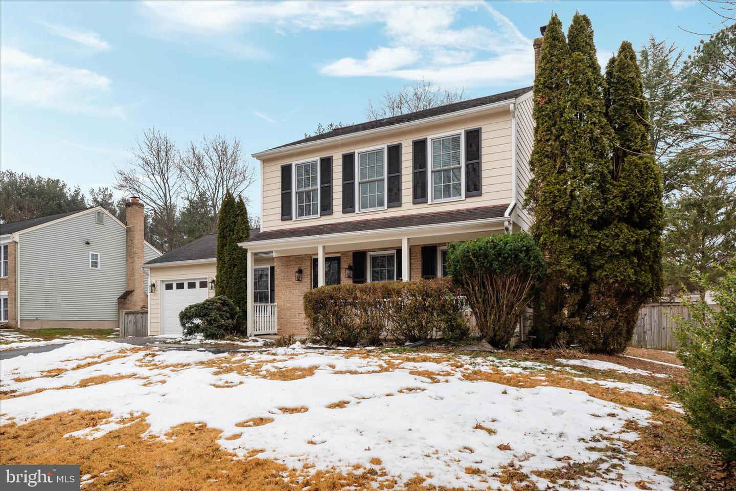 11815 BROCKMAN LN, GREAT FALLS, Virginia 22066, 3 Bedrooms Bedrooms, 7 Rooms Rooms,2 BathroomsBathrooms,Residential,For sale,11815 BROCKMAN LN,VALO2116348 MLS # VALO2116348