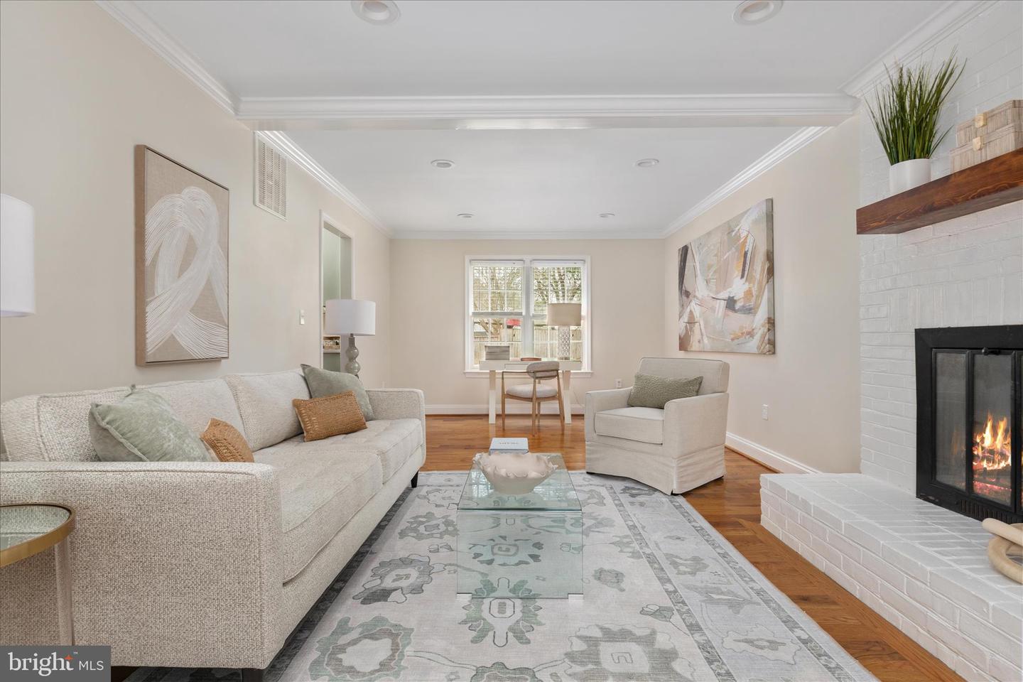 11815 BROCKMAN LN, GREAT FALLS, Virginia 22066, 3 Bedrooms Bedrooms, 7 Rooms Rooms,2 BathroomsBathrooms,Residential,For sale,11815 BROCKMAN LN,VALO2116348 MLS # VALO2116348