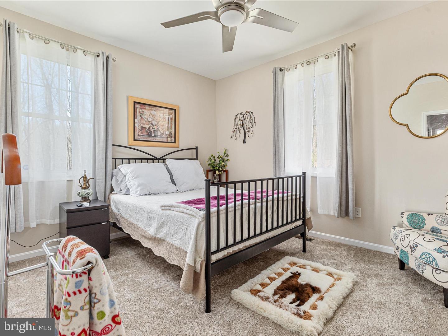 92 OAK HILL CT, STEPHENS CITY, Virginia 22655, 5 Bedrooms Bedrooms, ,3 BathroomsBathrooms,Residential,For sale,92 OAK HILL CT,VAWR2013466 MLS # VAWR2013466