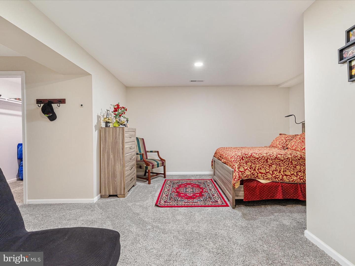 92 OAK HILL CT, STEPHENS CITY, Virginia 22655, 5 Bedrooms Bedrooms, ,3 BathroomsBathrooms,Residential,For sale,92 OAK HILL CT,VAWR2013466 MLS # VAWR2013466