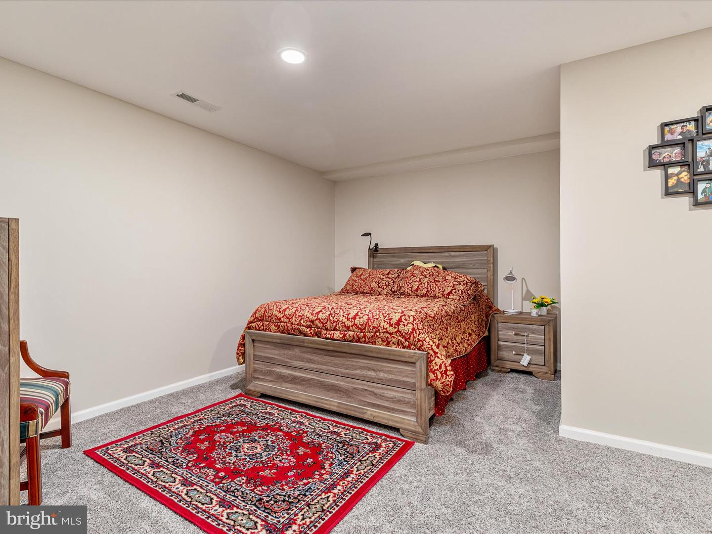 92 OAK HILL CT, STEPHENS CITY, Virginia 22655, 5 Bedrooms Bedrooms, ,3 BathroomsBathrooms,Residential,For sale,92 OAK HILL CT,VAWR2013466 MLS # VAWR2013466