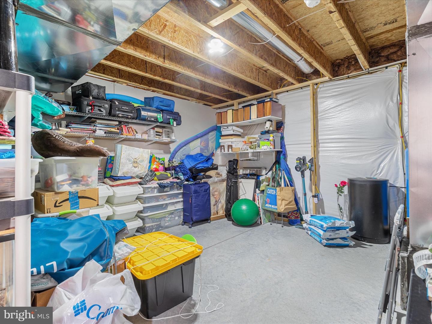 92 OAK HILL CT, STEPHENS CITY, Virginia 22655, 5 Bedrooms Bedrooms, ,3 BathroomsBathrooms,Residential,For sale,92 OAK HILL CT,VAWR2013466 MLS # VAWR2013466