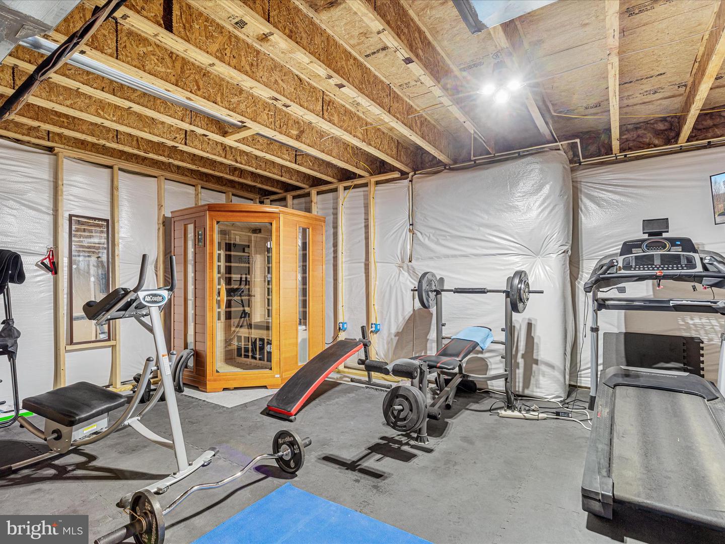 92 OAK HILL CT, STEPHENS CITY, Virginia 22655, 5 Bedrooms Bedrooms, ,3 BathroomsBathrooms,Residential,For sale,92 OAK HILL CT,VAWR2013466 MLS # VAWR2013466