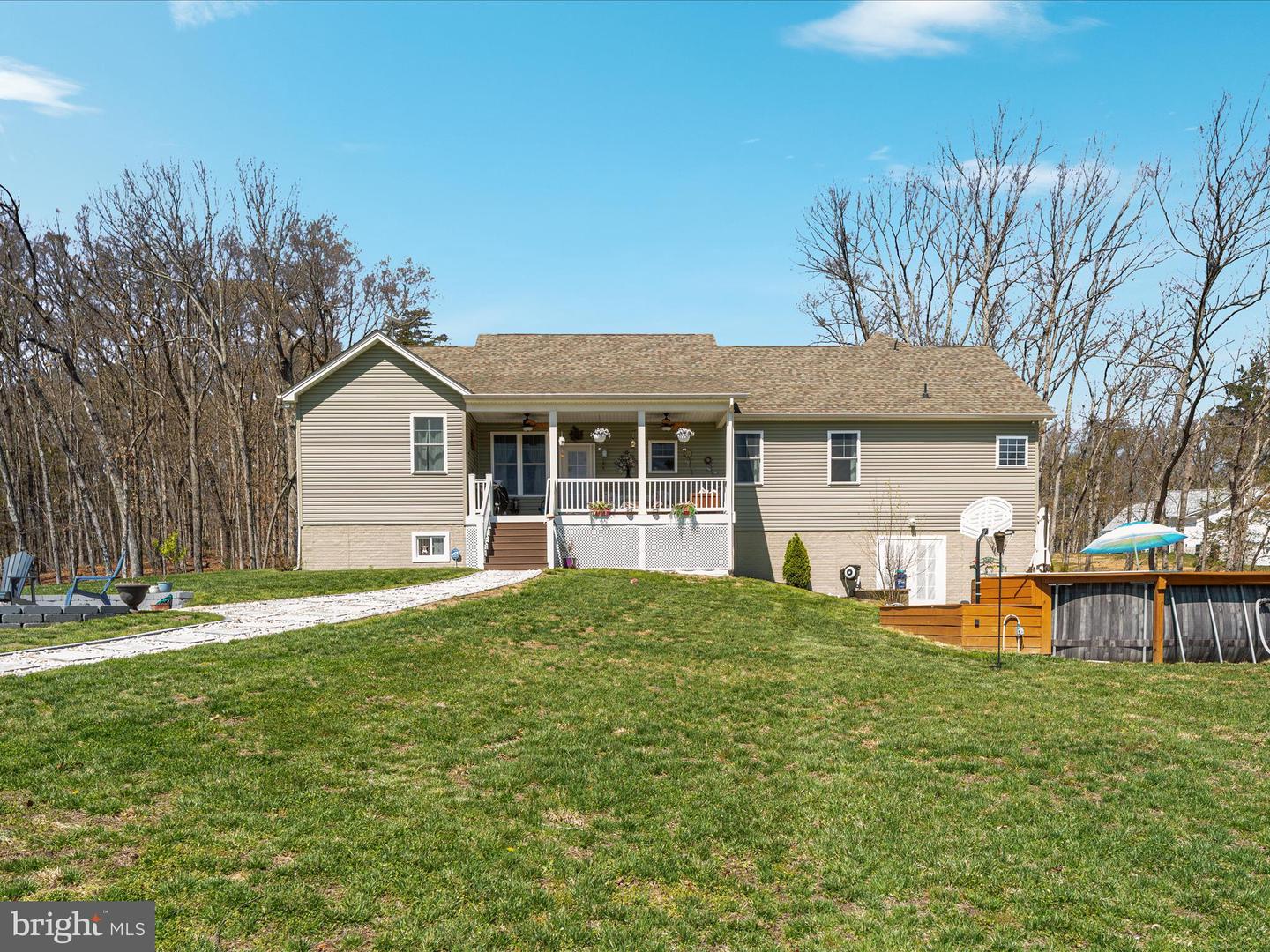 92 OAK HILL CT, STEPHENS CITY, Virginia 22655, 5 Bedrooms Bedrooms, ,3 BathroomsBathrooms,Residential,For sale,92 OAK HILL CT,VAWR2013466 MLS # VAWR2013466