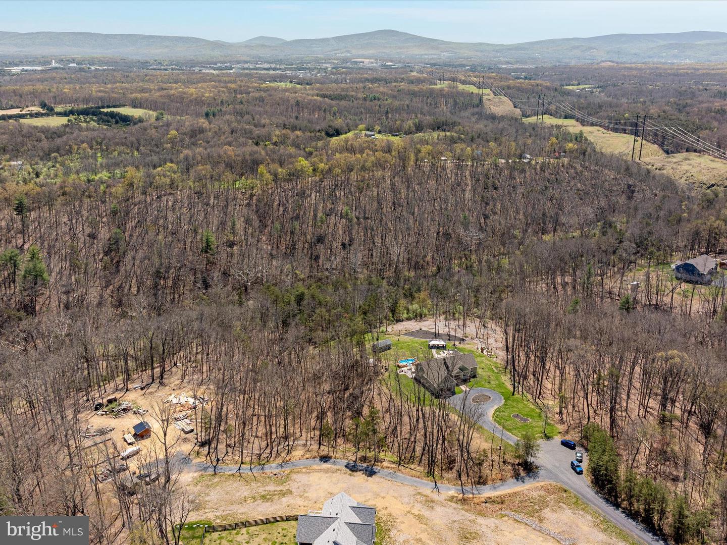 92 OAK HILL CT, STEPHENS CITY, Virginia 22655, 5 Bedrooms Bedrooms, ,3 BathroomsBathrooms,Residential,For sale,92 OAK HILL CT,VAWR2013466 MLS # VAWR2013466