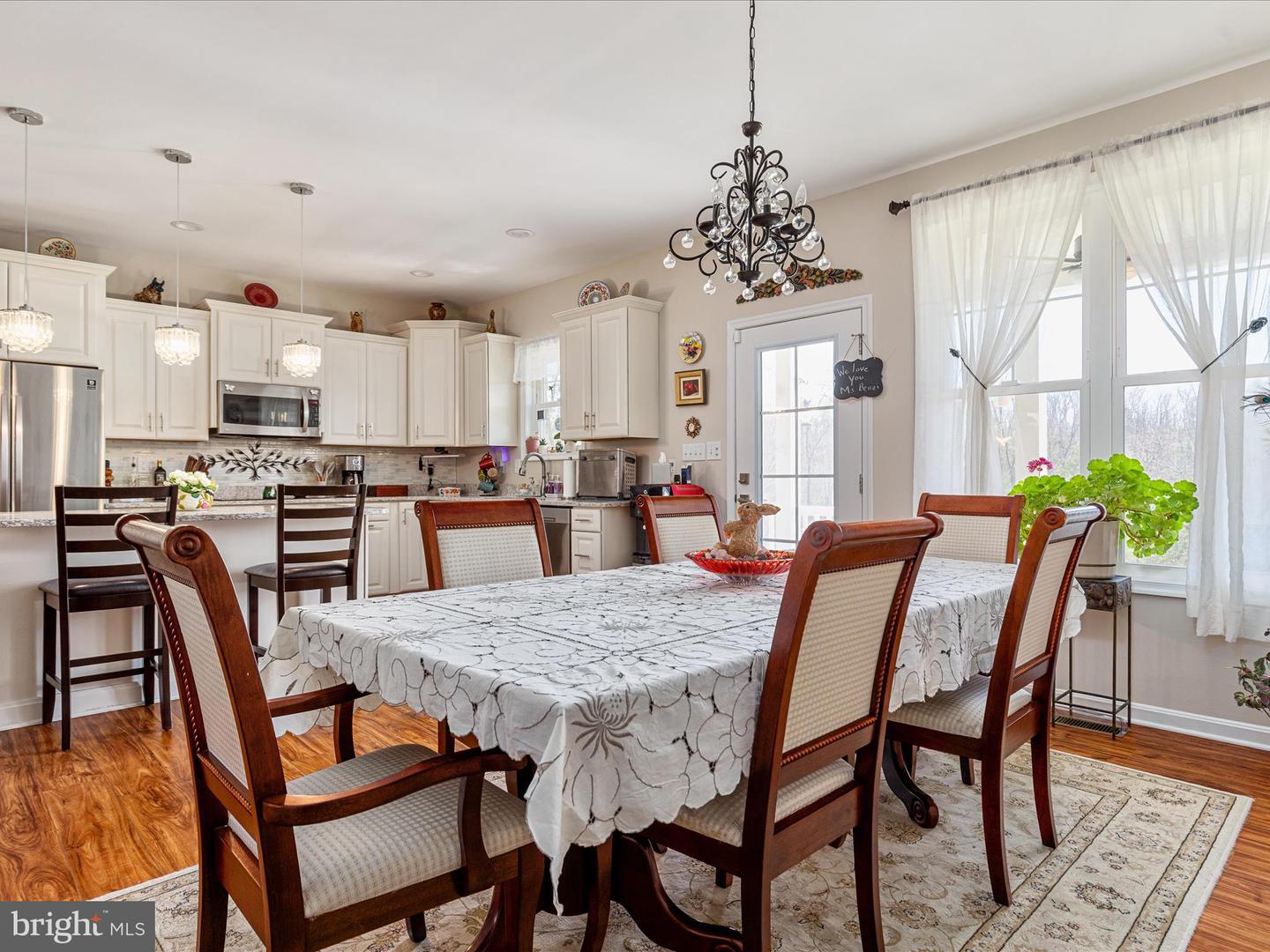 92 OAK HILL CT, STEPHENS CITY, Virginia 22655, 5 Bedrooms Bedrooms, ,3 BathroomsBathrooms,Residential,For sale,92 OAK HILL CT,VAWR2013466 MLS # VAWR2013466