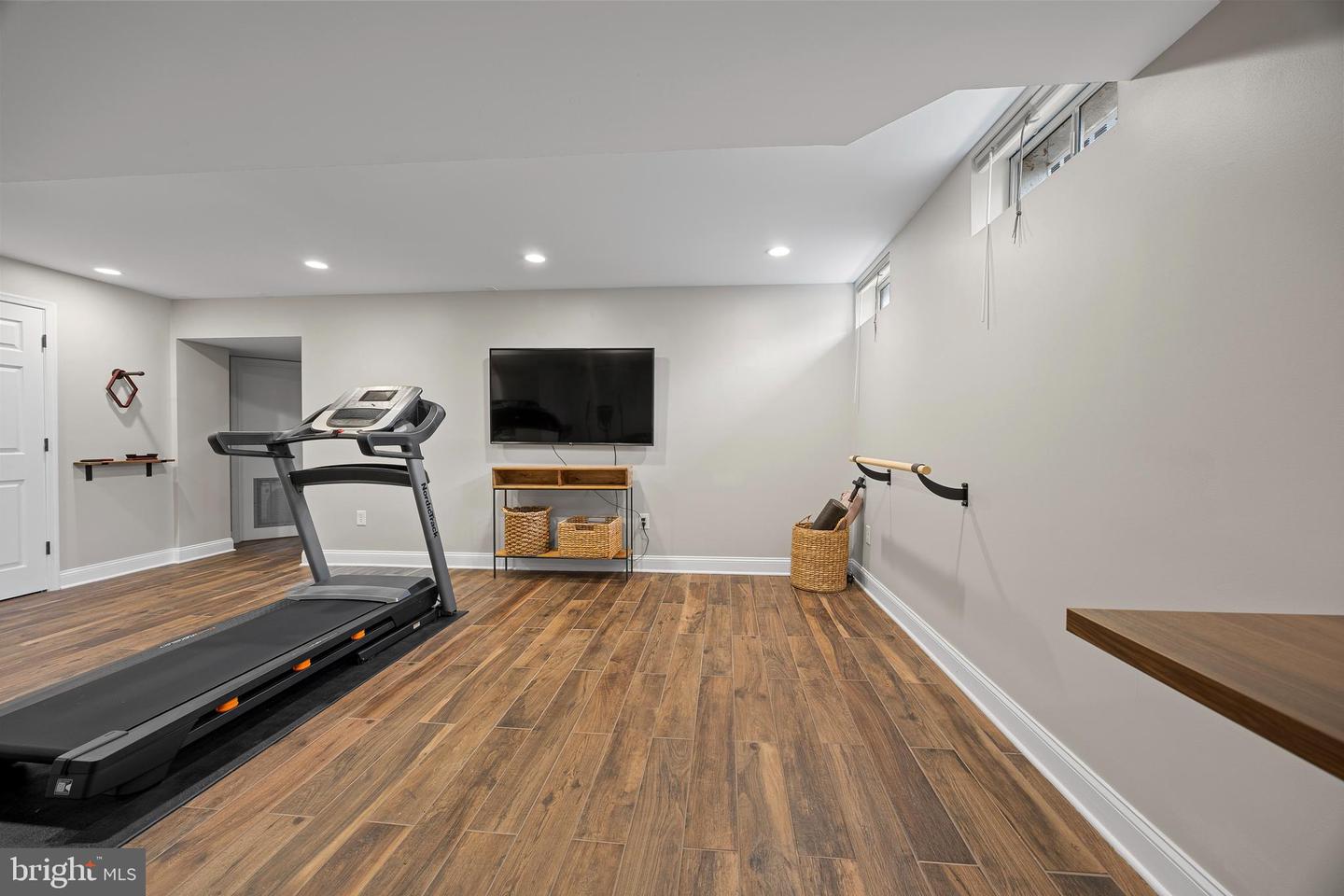 6516 ACORN CT, WARRENTON, Virginia 20187, 4 Bedrooms Bedrooms, ,3 BathroomsBathrooms,Residential,For sale,6516 ACORN CT,VAFQ2020644 MLS # VAFQ2020644