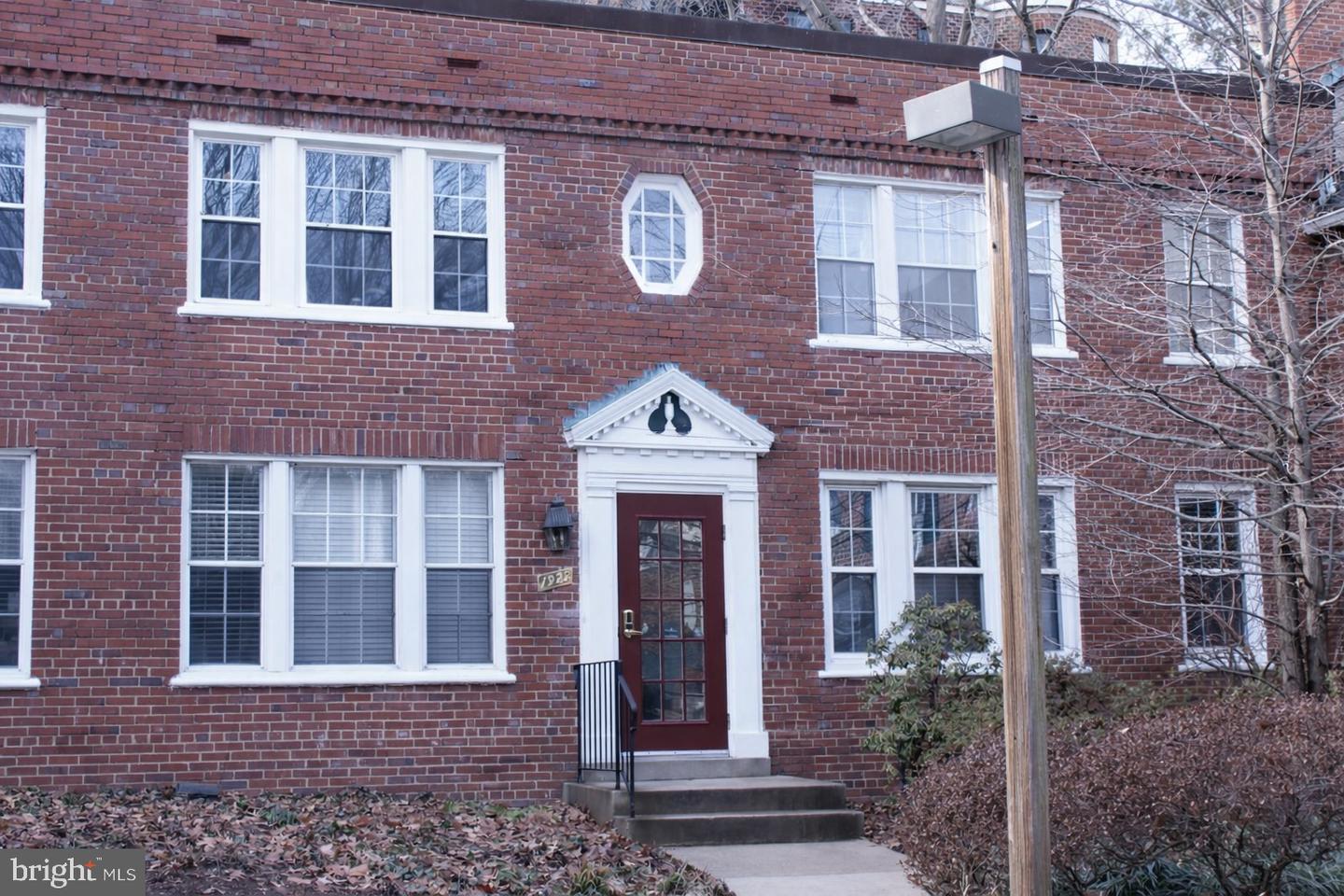 1922 N RHODES ST N #78, ARLINGTON, Virginia 22201, 1 Bedroom Bedrooms, ,1 BathroomBathrooms,Residential,For sale,1922 N RHODES ST N #78,VAAR2069116 MLS # VAAR2069116