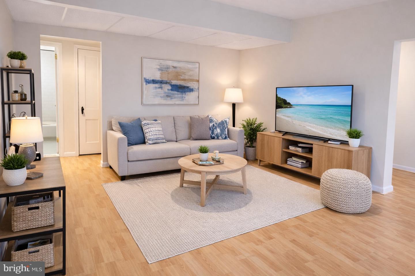 1922 N RHODES ST N #78, ARLINGTON, Virginia 22201, 1 Bedroom Bedrooms, ,1 BathroomBathrooms,Residential,For sale,1922 N RHODES ST N #78,VAAR2069116 MLS # VAAR2069116