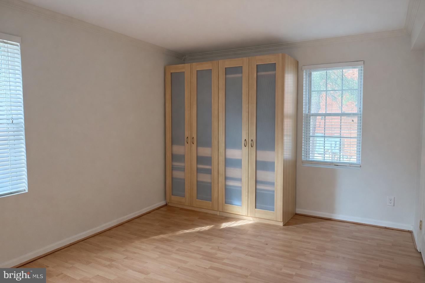 1922 N RHODES ST N #78, ARLINGTON, Virginia 22201, 1 Bedroom Bedrooms, ,1 BathroomBathrooms,Residential,For sale,1922 N RHODES ST N #78,VAAR2069116 MLS # VAAR2069116