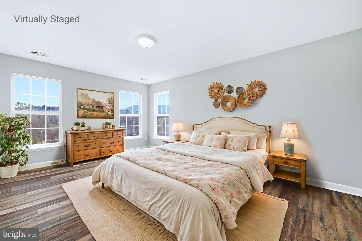 200 CANNON CT, STRASBURG, Virginia 22657, 3 Bedrooms Bedrooms, ,2 BathroomsBathrooms,Residential,For sale,200 CANNON CT,VASH2013642 MLS # VASH2013642