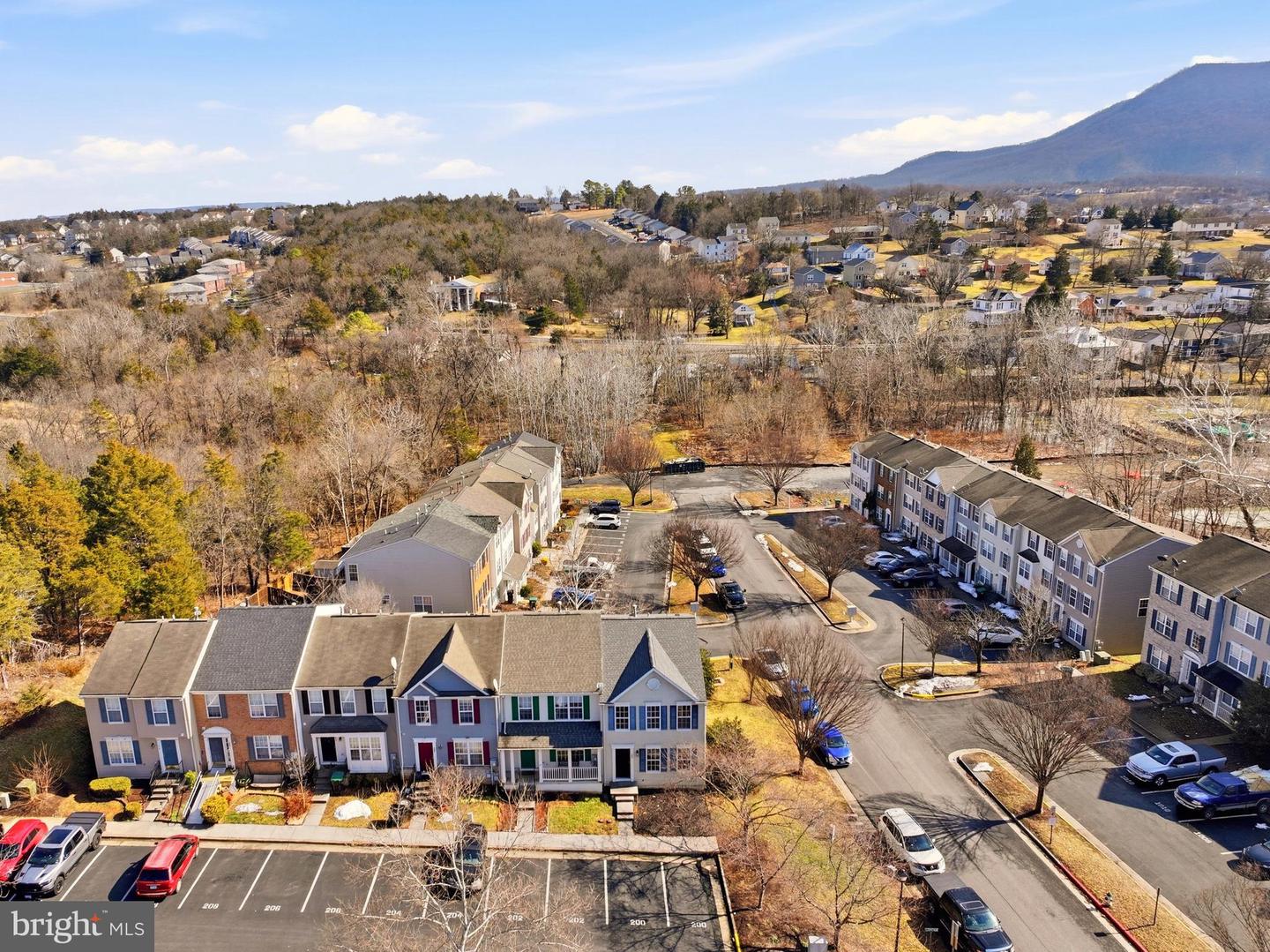 200 CANNON CT, STRASBURG, Virginia 22657, 3 Bedrooms Bedrooms, ,2 BathroomsBathrooms,Residential,For sale,200 CANNON CT,VASH2013642 MLS # VASH2013642