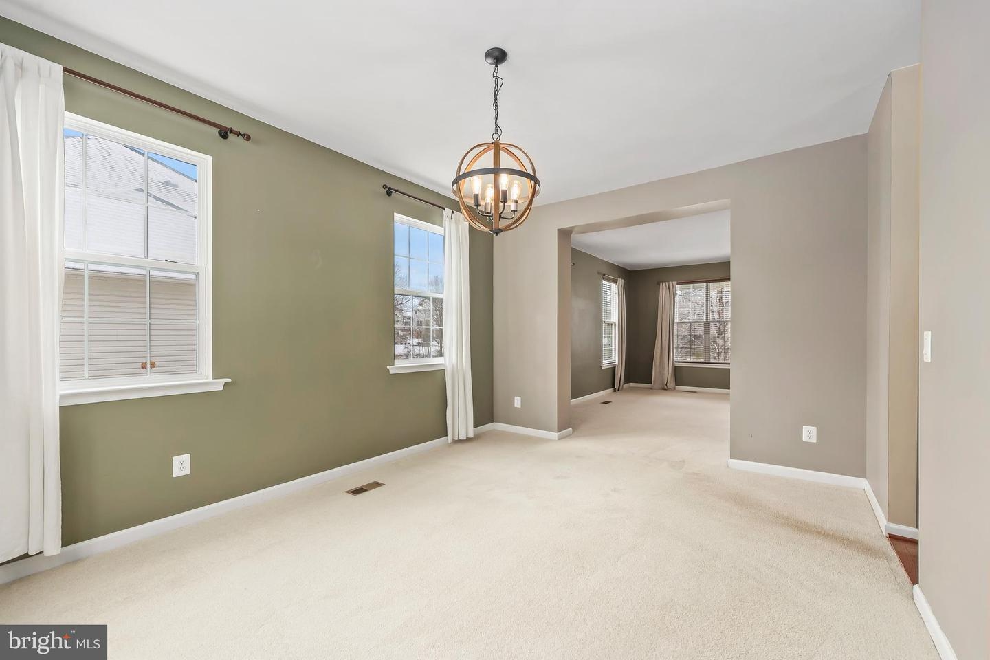 5431 BANTRY CT, WOODBRIDGE, Virginia 22193, 4 Bedrooms Bedrooms, ,4 BathroomsBathrooms,Residential,For sale,5431 BANTRY CT,VAPW2112940 MLS # VAPW2112940