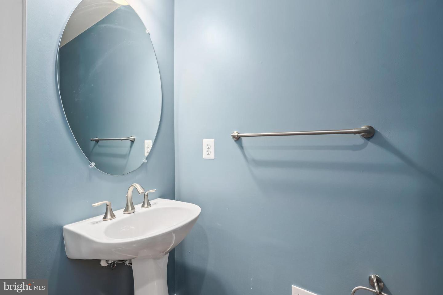 5431 BANTRY CT, WOODBRIDGE, Virginia 22193, 4 Bedrooms Bedrooms, ,4 BathroomsBathrooms,Residential,For sale,5431 BANTRY CT,VAPW2112940 MLS # VAPW2112940