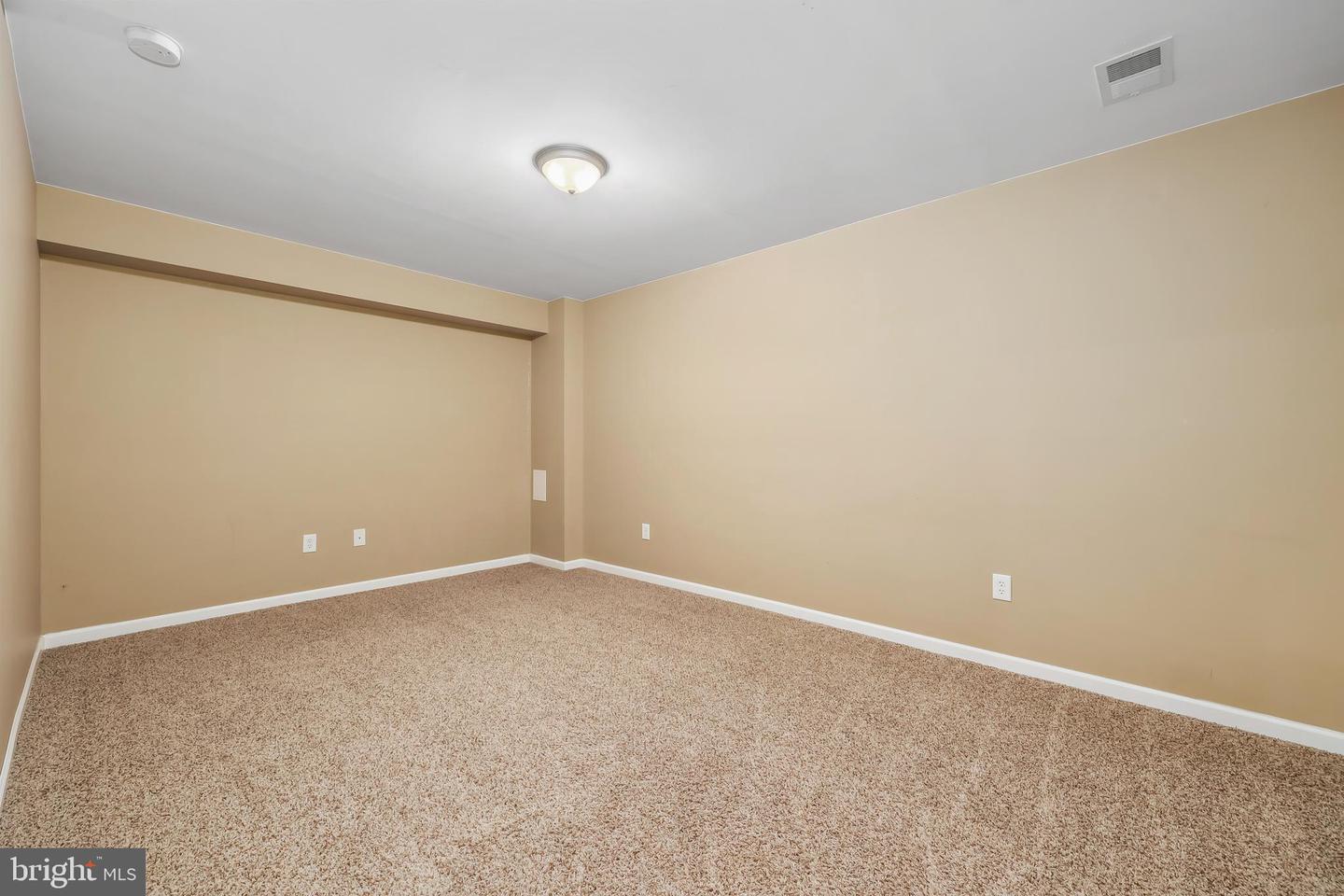 5431 BANTRY CT, WOODBRIDGE, Virginia 22193, 4 Bedrooms Bedrooms, ,4 BathroomsBathrooms,Residential,For sale,5431 BANTRY CT,VAPW2112940 MLS # VAPW2112940