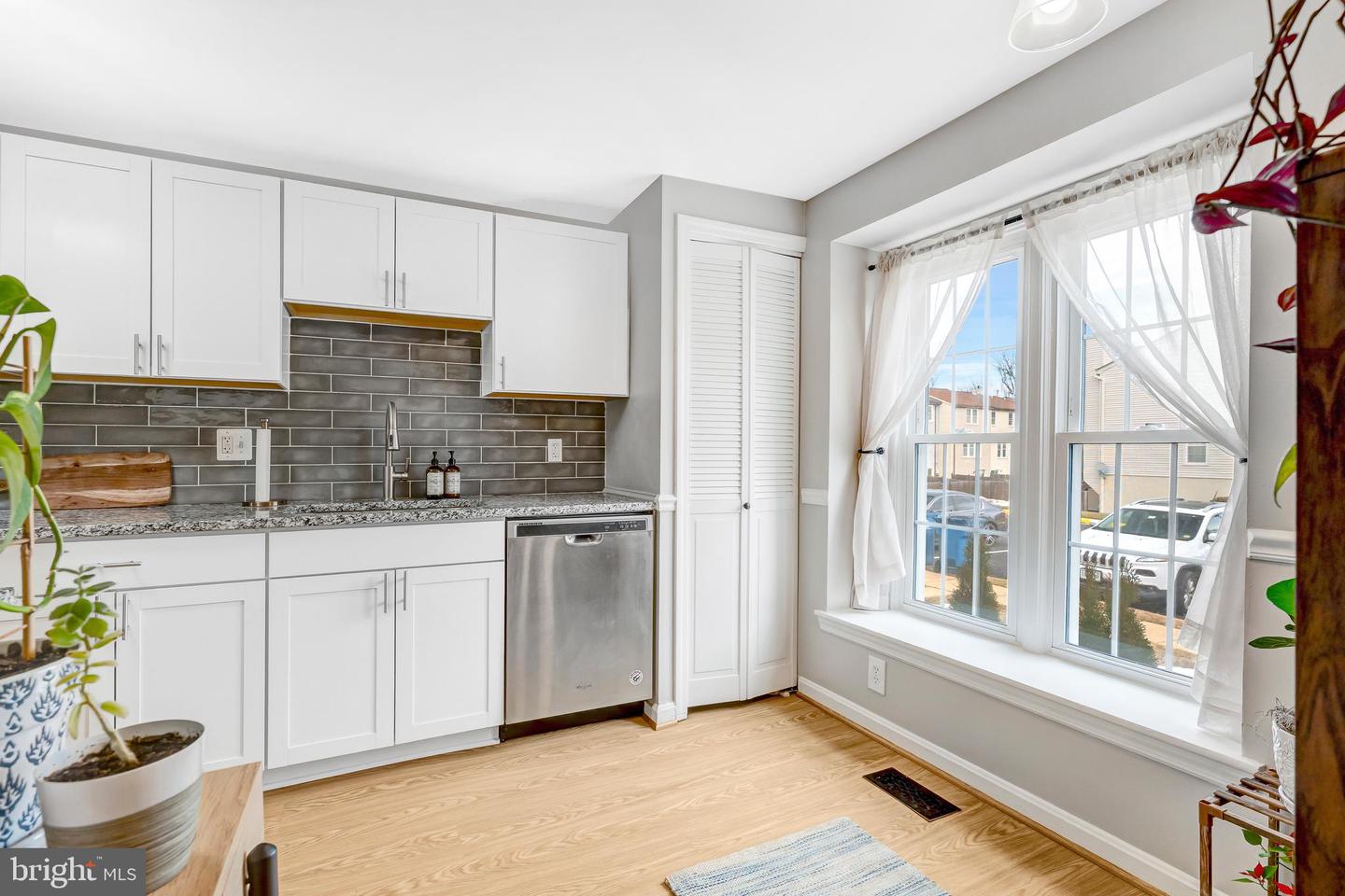 14403 BLACK HORSE CT, CENTREVILLE, Virginia 20120, 4 Bedrooms Bedrooms, ,2 BathroomsBathrooms,Residential,For sale,14403 BLACK HORSE CT,VAFX2292034 MLS # VAFX2292034