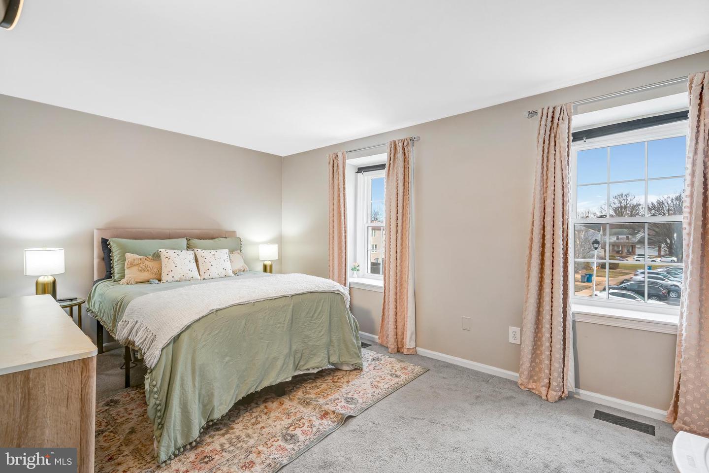 14403 BLACK HORSE CT, CENTREVILLE, Virginia 20120, 4 Bedrooms Bedrooms, ,2 BathroomsBathrooms,Residential,For sale,14403 BLACK HORSE CT,VAFX2292034 MLS # VAFX2292034