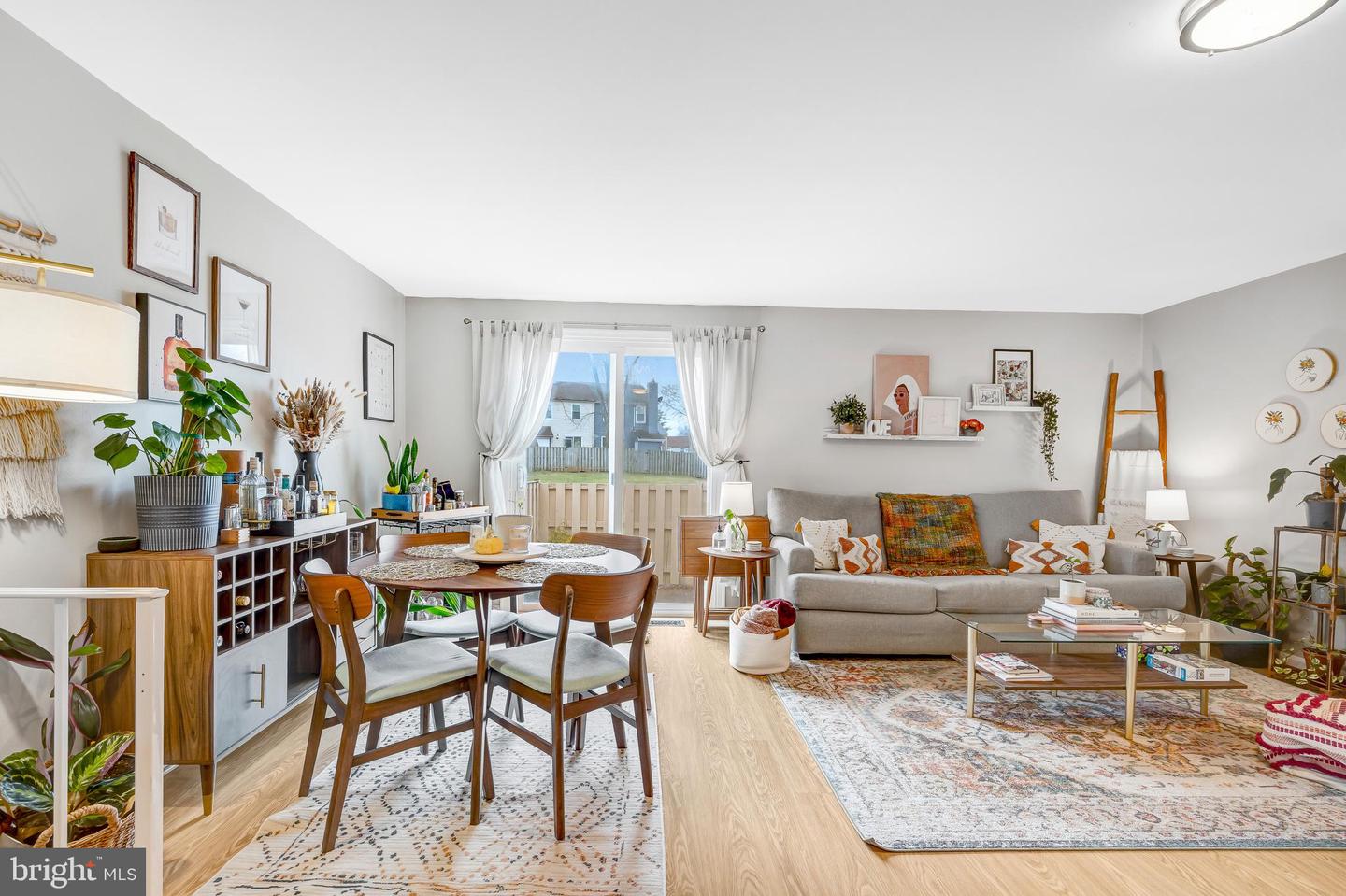 14403 BLACK HORSE CT, CENTREVILLE, Virginia 20120, 4 Bedrooms Bedrooms, ,2 BathroomsBathrooms,Residential,For sale,14403 BLACK HORSE CT,VAFX2292034 MLS # VAFX2292034