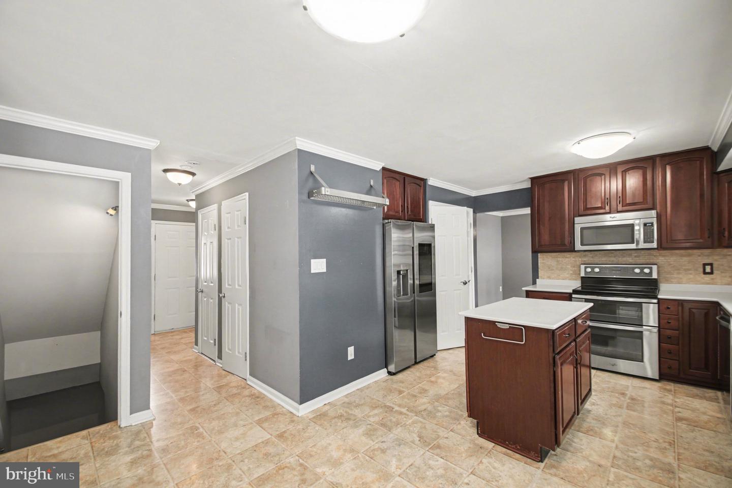 5435 LOMAX WAY, WOODBRIDGE, Virginia 22193, 3 Bedrooms Bedrooms, ,3 BathroomsBathrooms,Residential,For sale,5435 LOMAX WAY,VAPW2112942 MLS # VAPW2112942