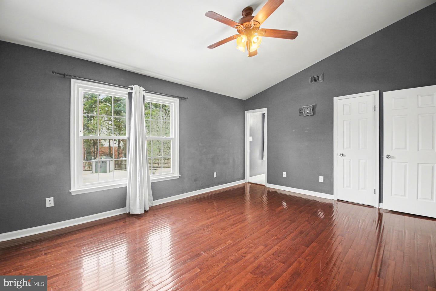 5435 LOMAX WAY, WOODBRIDGE, Virginia 22193, 3 Bedrooms Bedrooms, ,3 BathroomsBathrooms,Residential,For sale,5435 LOMAX WAY,VAPW2112942 MLS # VAPW2112942