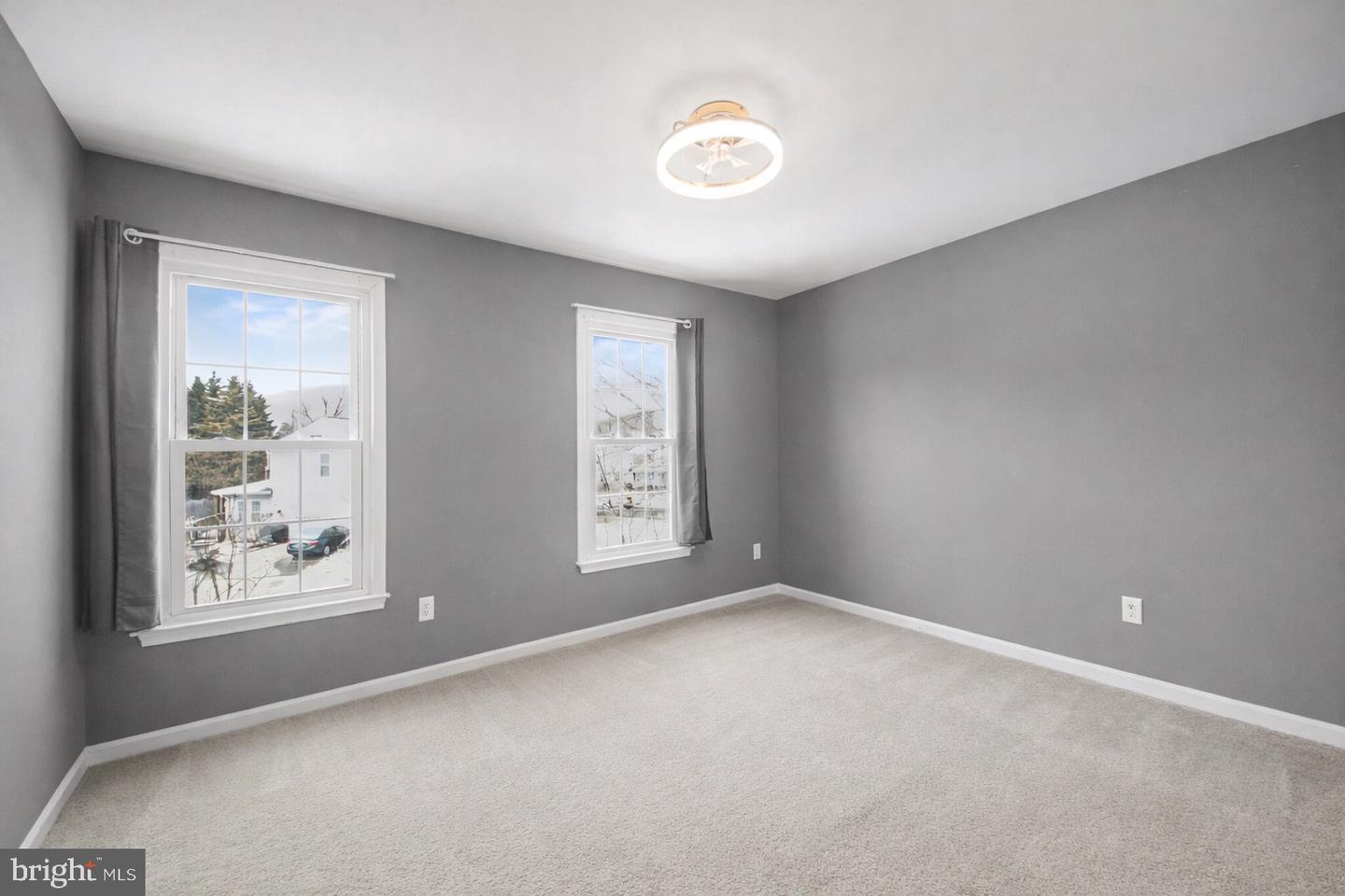 5435 LOMAX WAY, WOODBRIDGE, Virginia 22193, 3 Bedrooms Bedrooms, ,3 BathroomsBathrooms,Residential,For sale,5435 LOMAX WAY,VAPW2112942 MLS # VAPW2112942