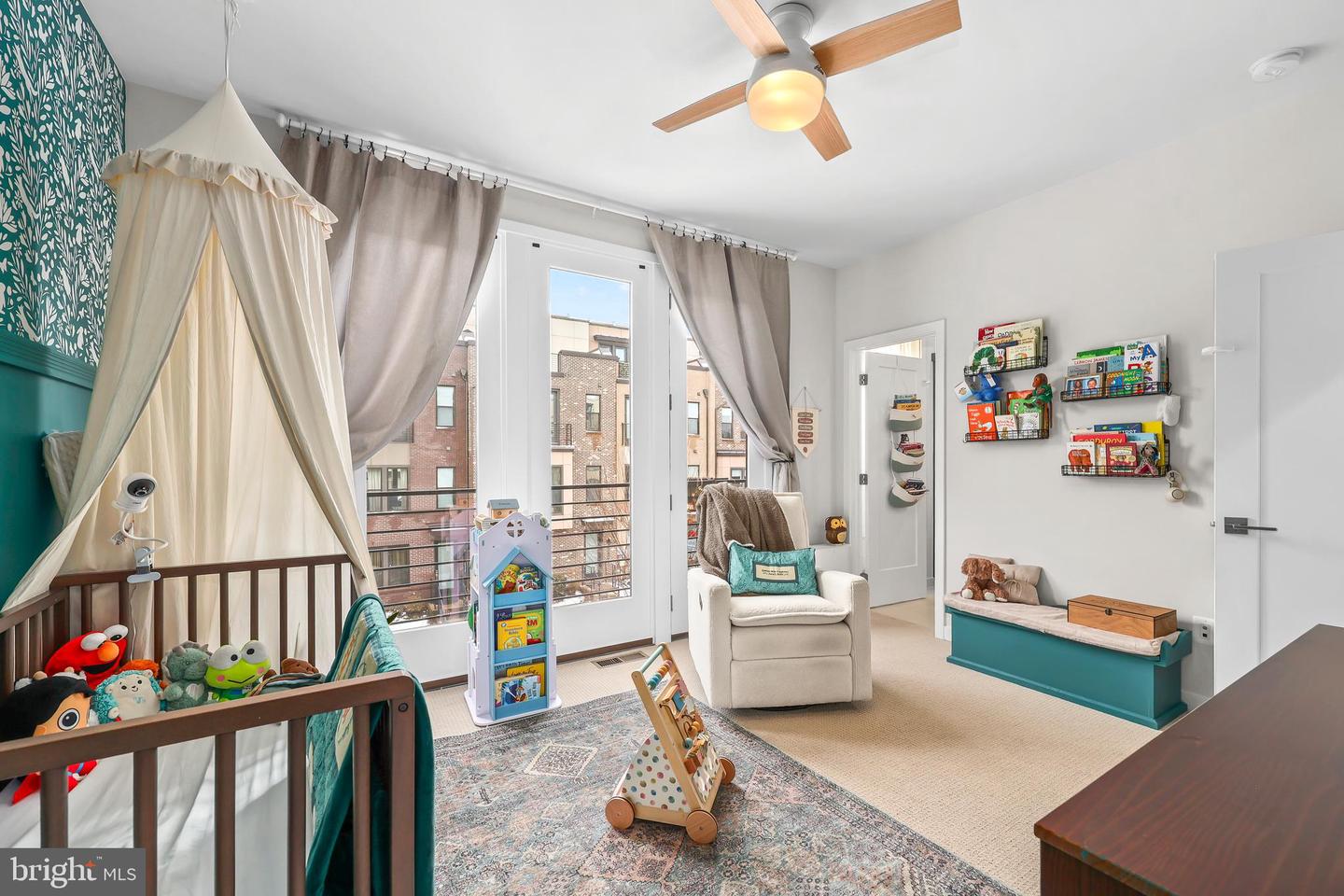 4613 QUINNS MILL WAY, CHANTILLY, Virginia 20151, 3 Bedrooms Bedrooms, ,3 BathroomsBathrooms,Residential,For sale,4613 QUINNS MILL WAY,VAFX2292046 MLS # VAFX2292046