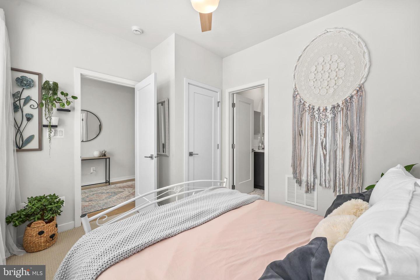 4613 QUINNS MILL WAY, CHANTILLY, Virginia 20151, 3 Bedrooms Bedrooms, ,3 BathroomsBathrooms,Residential,For sale,4613 QUINNS MILL WAY,VAFX2292046 MLS # VAFX2292046