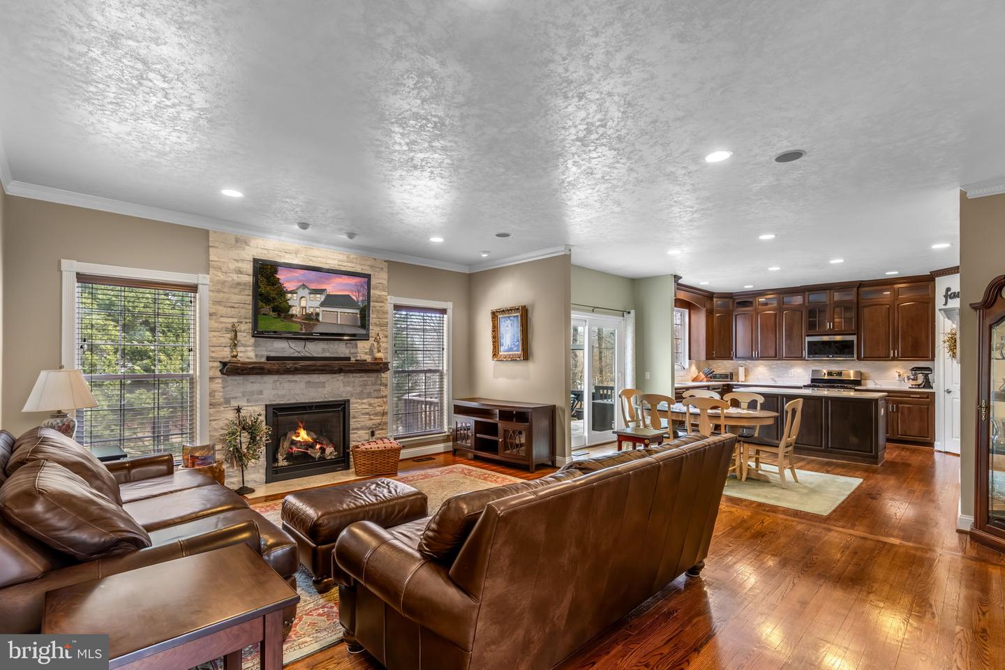 12 WARWICK WAY, STAFFORD, Virginia 22554, 5 Bedrooms Bedrooms, ,3 BathroomsBathrooms,Residential,For sale,12 WARWICK WAY,VAST2046338 MLS # VAST2046338