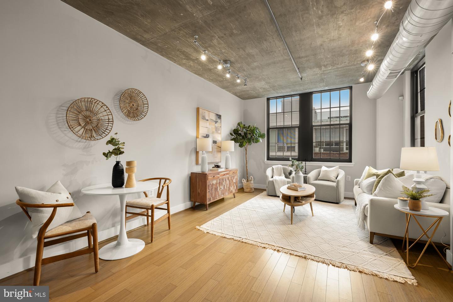 1444 CHURCH ST NW #506, WASHINGTON, District Of Columbia 20005, 2 Bedrooms Bedrooms, ,2 BathroomsBathrooms,Residential,For sale,1444 CHURCH ST NW #506,DCDC2247136 MLS # DCDC2247136