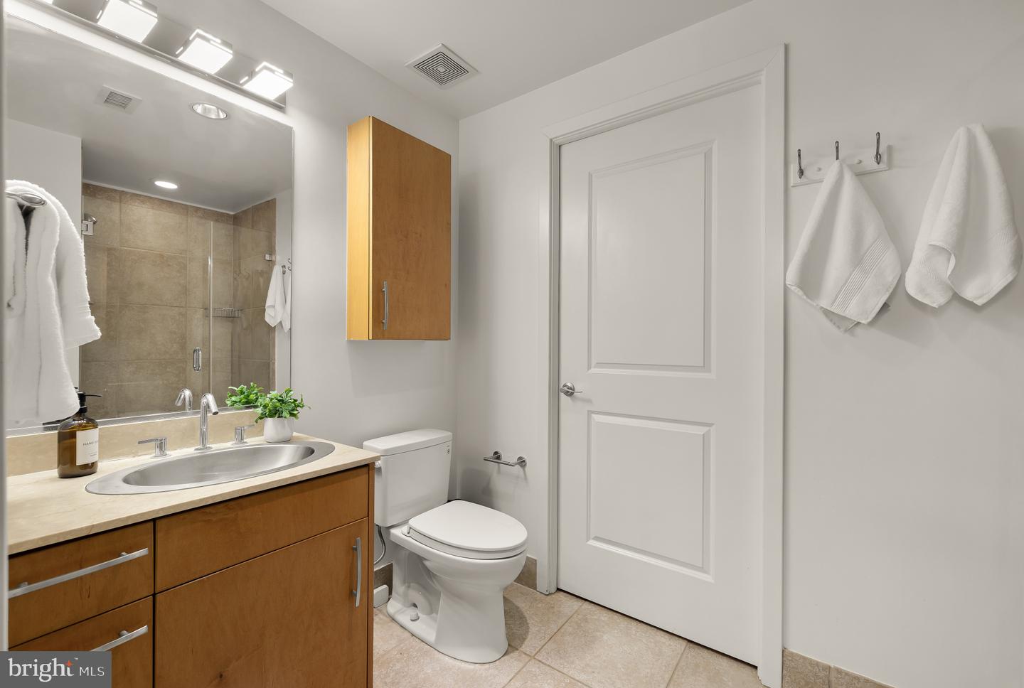 1444 CHURCH ST NW #506, WASHINGTON, District Of Columbia 20005, 2 Bedrooms Bedrooms, ,2 BathroomsBathrooms,Residential,For sale,1444 CHURCH ST NW #506,DCDC2247136 MLS # DCDC2247136