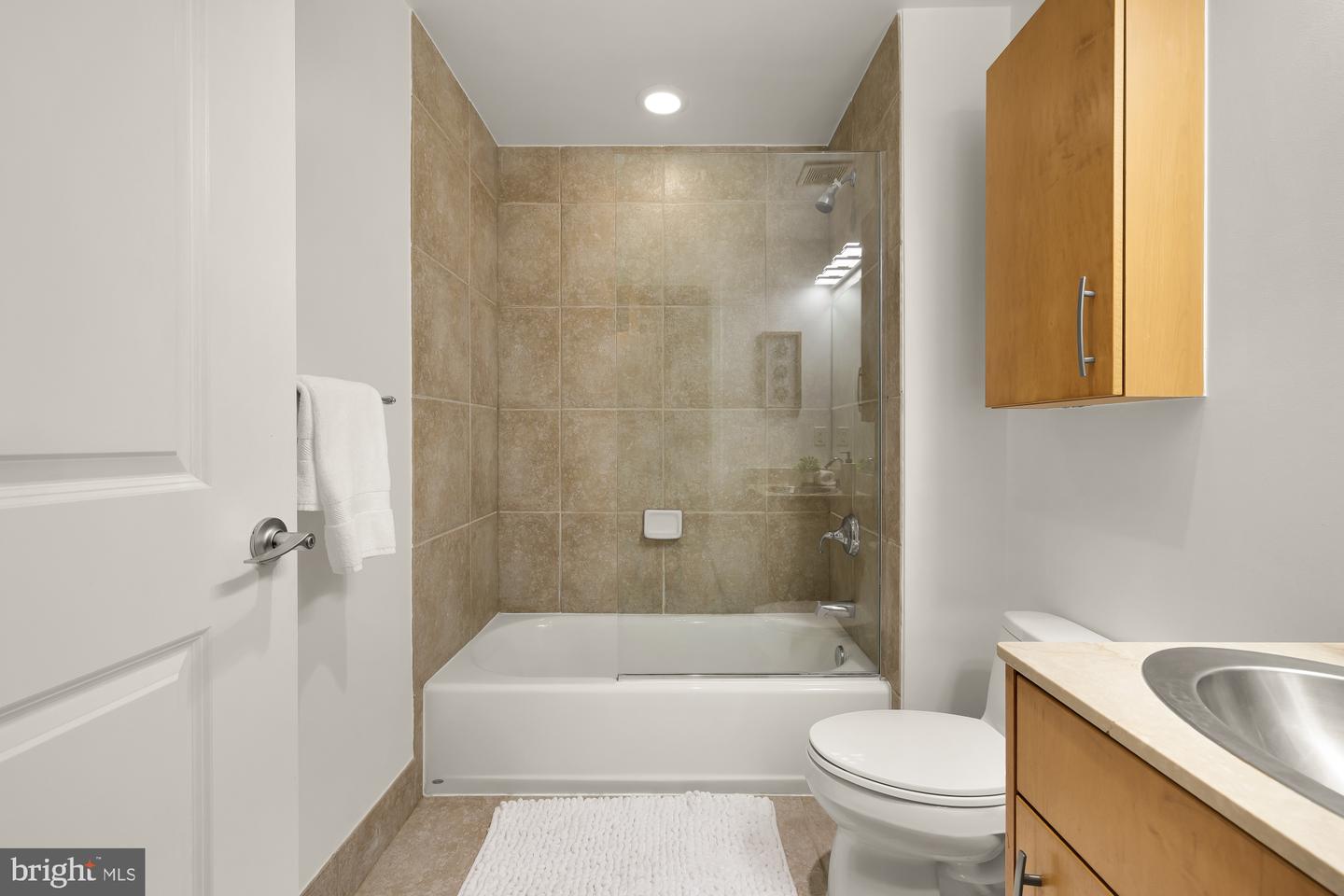 1444 CHURCH ST NW #506, WASHINGTON, District Of Columbia 20005, 2 Bedrooms Bedrooms, ,2 BathroomsBathrooms,Residential,For sale,1444 CHURCH ST NW #506,DCDC2247136 MLS # DCDC2247136