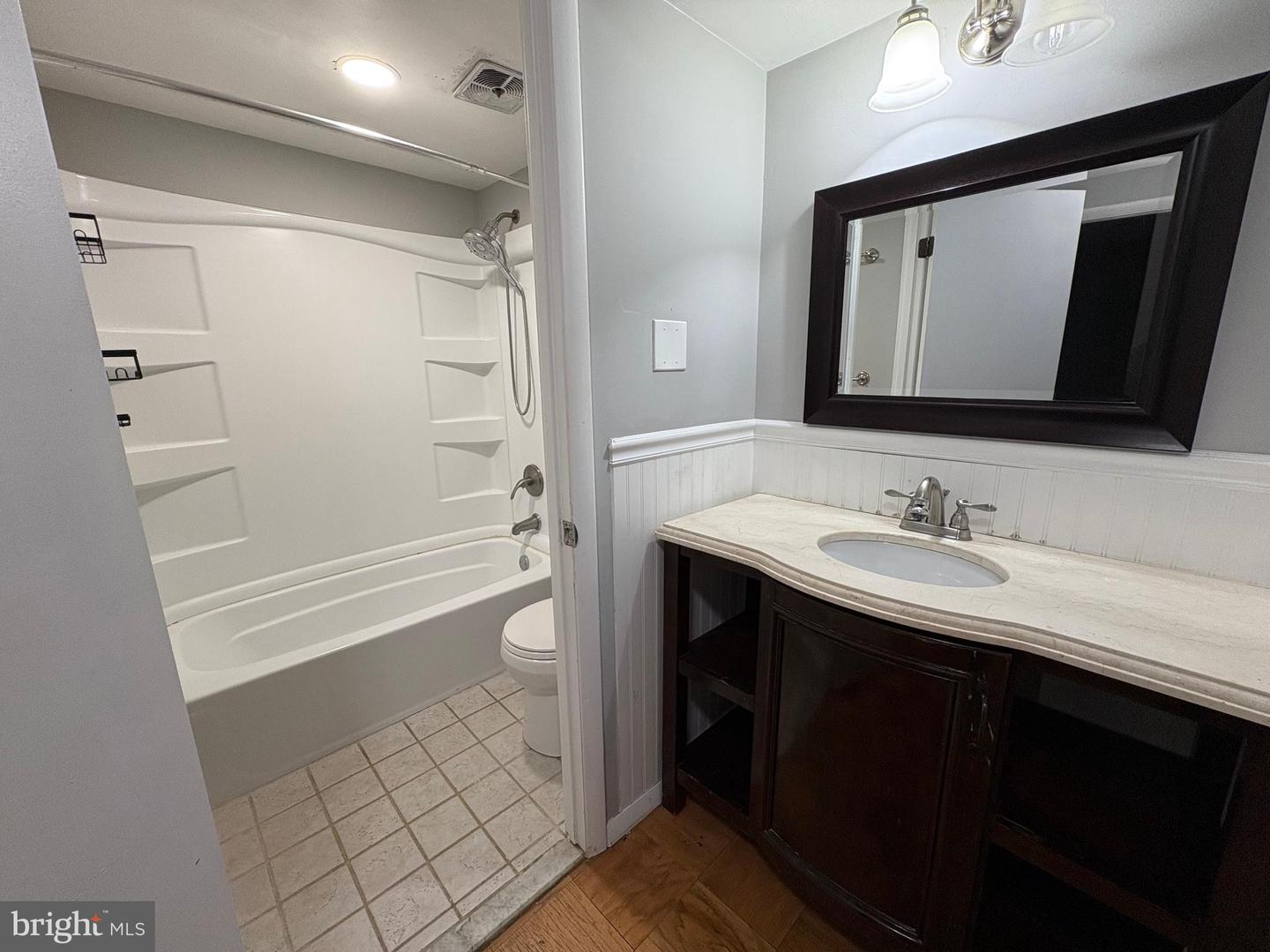 125-C CLUBHOUSE DR SW #10, LEESBURG, Virginia 20175, 2 Bedrooms Bedrooms, ,1 BathroomBathrooms,Residential,For sale,125-C CLUBHOUSE DR SW #10,VALO2116406 MLS # VALO2116406