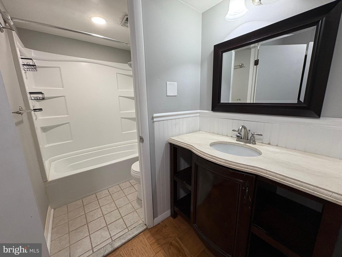 125-C CLUBHOUSE DR SW #10, LEESBURG, Virginia 20175, 2 Bedrooms Bedrooms, ,1 BathroomBathrooms,Residential,For sale,125-C CLUBHOUSE DR SW #10,VALO2116406 MLS # VALO2116406