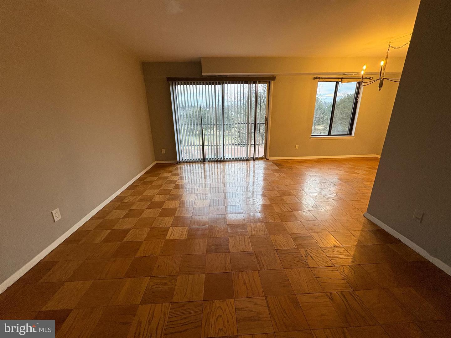 125-C CLUBHOUSE DR SW #10, LEESBURG, Virginia 20175, 2 Bedrooms Bedrooms, ,1 BathroomBathrooms,Residential,For sale,125-C CLUBHOUSE DR SW #10,VALO2116406 MLS # VALO2116406