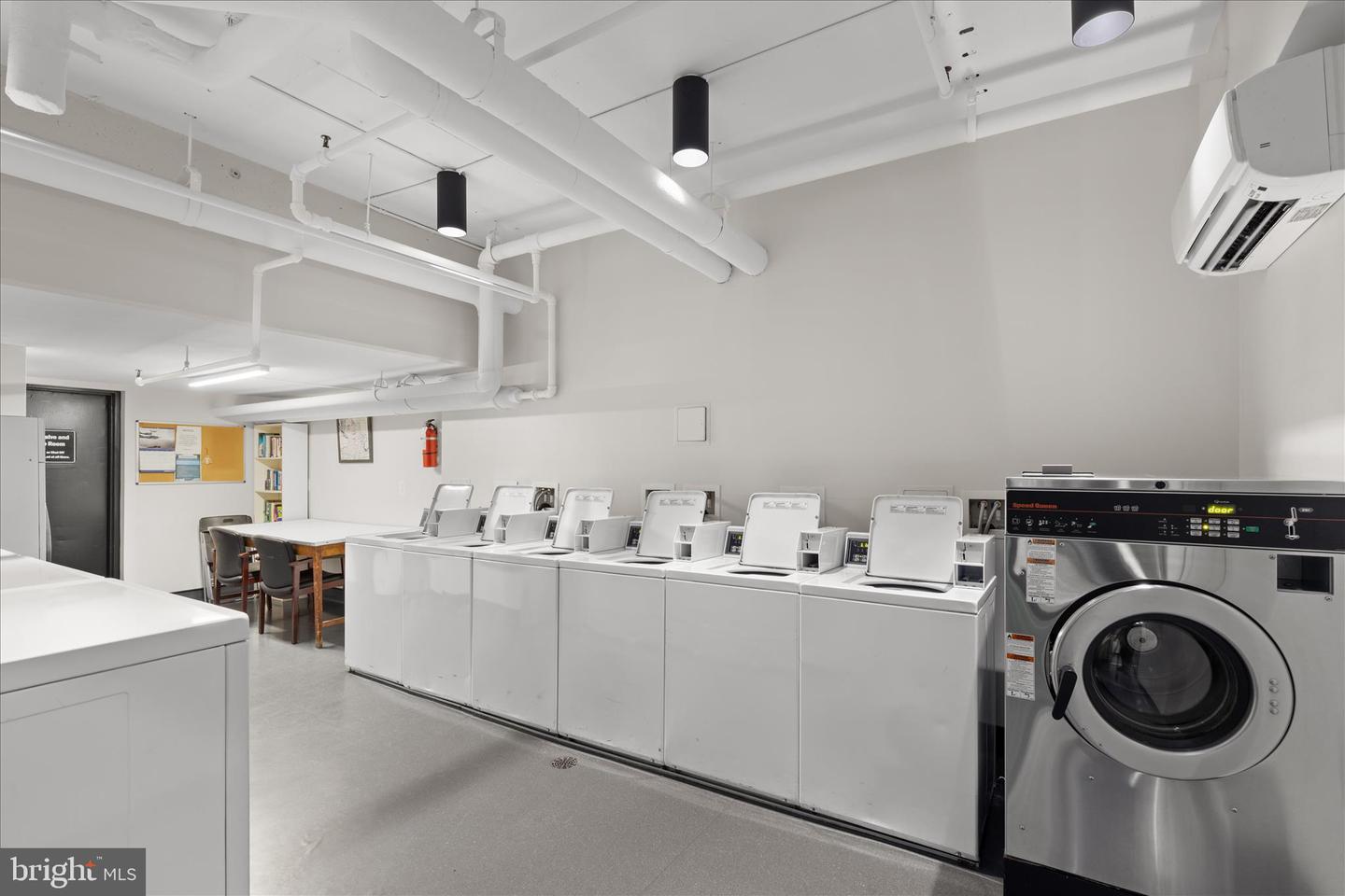 1301 S ARLINGTON RIDGE RD #609, ARLINGTON, Virginia 22202, 1 Bedroom Bedrooms, ,1 BathroomBathrooms,Residential,For sale,1301 S ARLINGTON RIDGE RD #609,VAAR2069138 MLS # VAAR2069138 1301 S ARLINGTON RIDGE RD #609, ARLINGTON, Virginia 22202, 1 Bedroom Bedrooms, ,1 BathroomBathrooms,Residential,For sale,1301 S ARLINGTON RIDGE RD #609,VAAR2069138 MLS # VAAR2069138