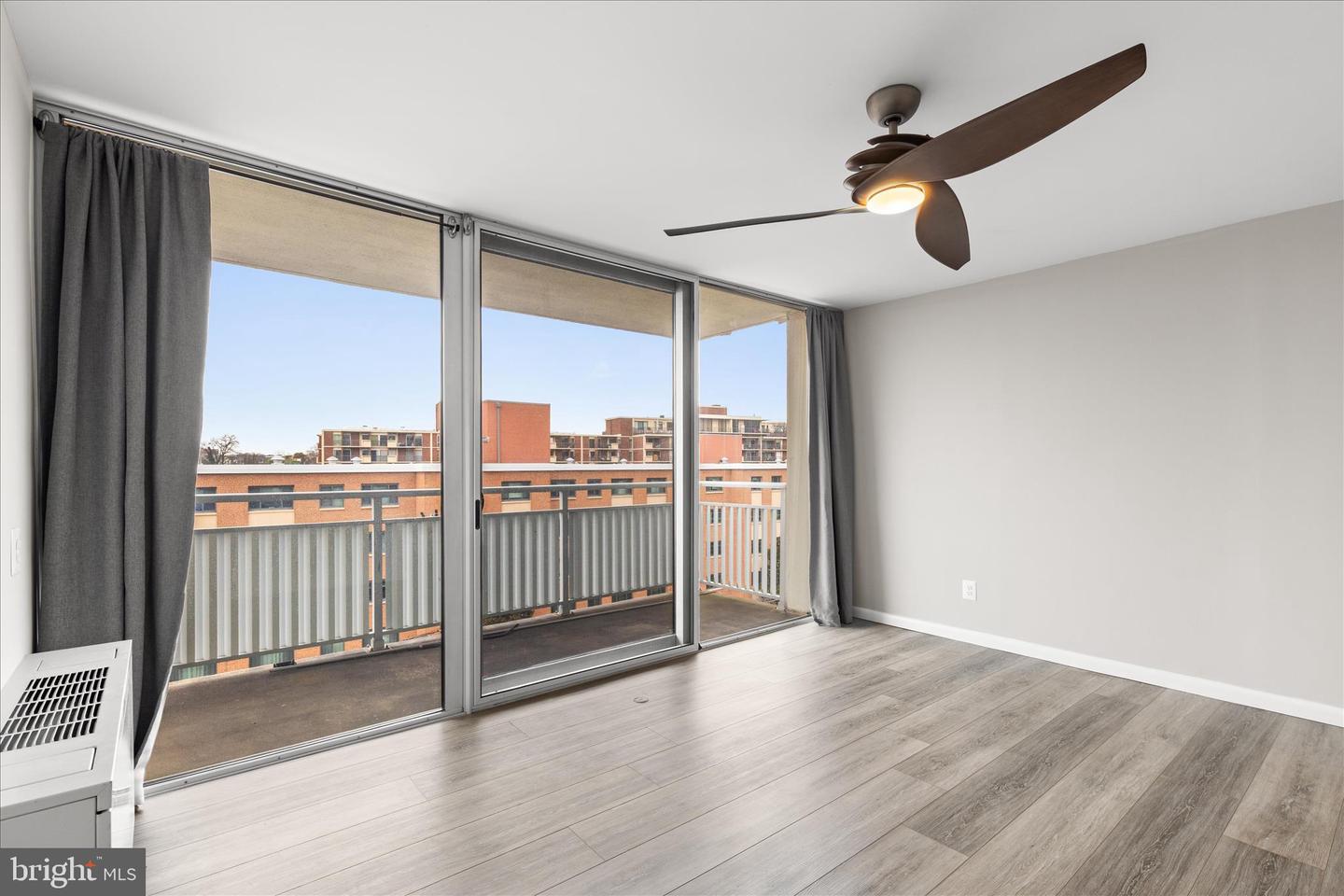 1301 S ARLINGTON RIDGE RD #609, ARLINGTON, Virginia 22202, 1 Bedroom Bedrooms, ,1 BathroomBathrooms,Residential,For sale,1301 S ARLINGTON RIDGE RD #609,VAAR2069138 MLS # VAAR2069138 1301 S ARLINGTON RIDGE RD #609, ARLINGTON, Virginia 22202, 1 Bedroom Bedrooms, ,1 BathroomBathrooms,Residential,For sale,1301 S ARLINGTON RIDGE RD #609,VAAR2069138 MLS # VAAR2069138