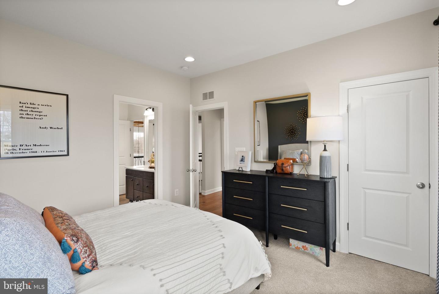 14342 TROTTERS RIDGE PL, NOKESVILLE, Virginia 20181, 5 Bedrooms Bedrooms, ,5 BathroomsBathrooms,Residential,For sale,14342 TROTTERS RIDGE PL,VAPW2112976 MLS # VAPW2112976