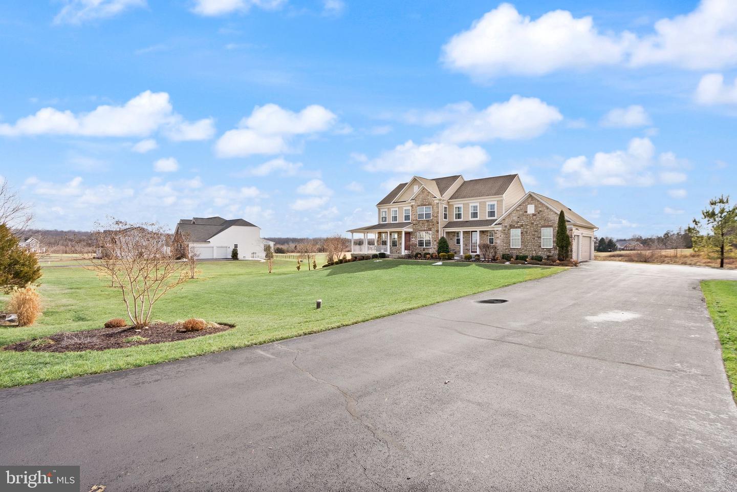 14342 TROTTERS RIDGE PL, NOKESVILLE, Virginia 20181, 5 Bedrooms Bedrooms, ,5 BathroomsBathrooms,Residential,For sale,14342 TROTTERS RIDGE PL,VAPW2112976 MLS # VAPW2112976