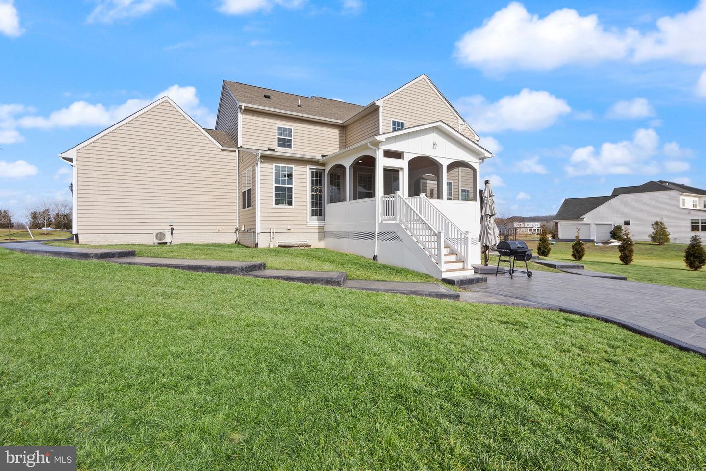 14342 TROTTERS RIDGE PL, NOKESVILLE, Virginia 20181, 5 Bedrooms Bedrooms, ,5 BathroomsBathrooms,Residential,For sale,14342 TROTTERS RIDGE PL,VAPW2112976 MLS # VAPW2112976