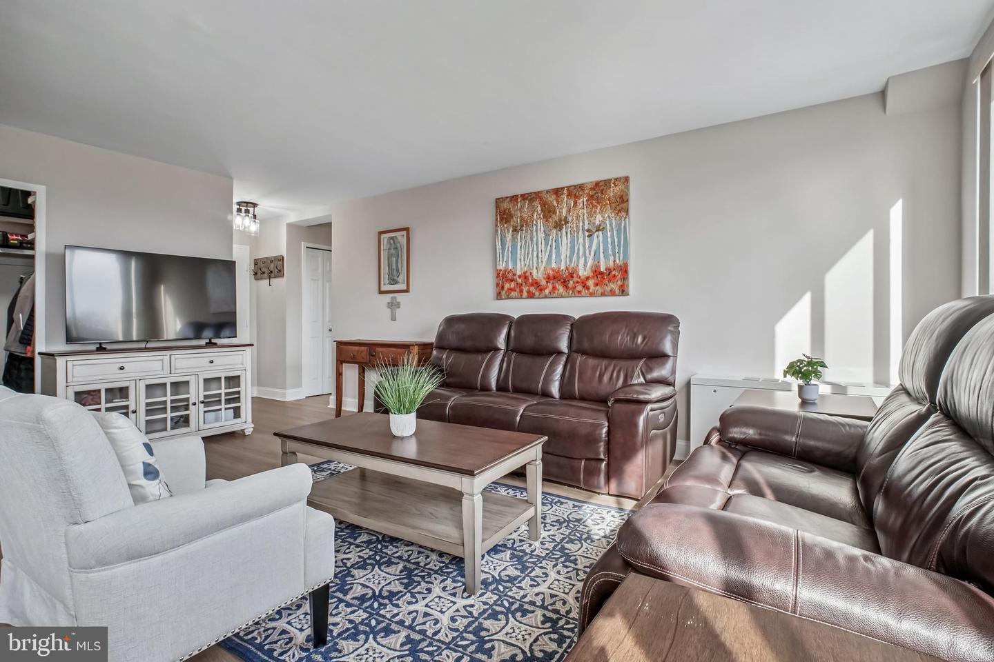 6621 WAKEFIELD DR #812, ALEXANDRIA, Virginia 22307, 1 Bedroom Bedrooms, 5 Rooms Rooms,1 BathroomBathrooms,Residential,For sale,6621 WAKEFIELD DR #812,VAFX2292162 MLS # VAFX2292162