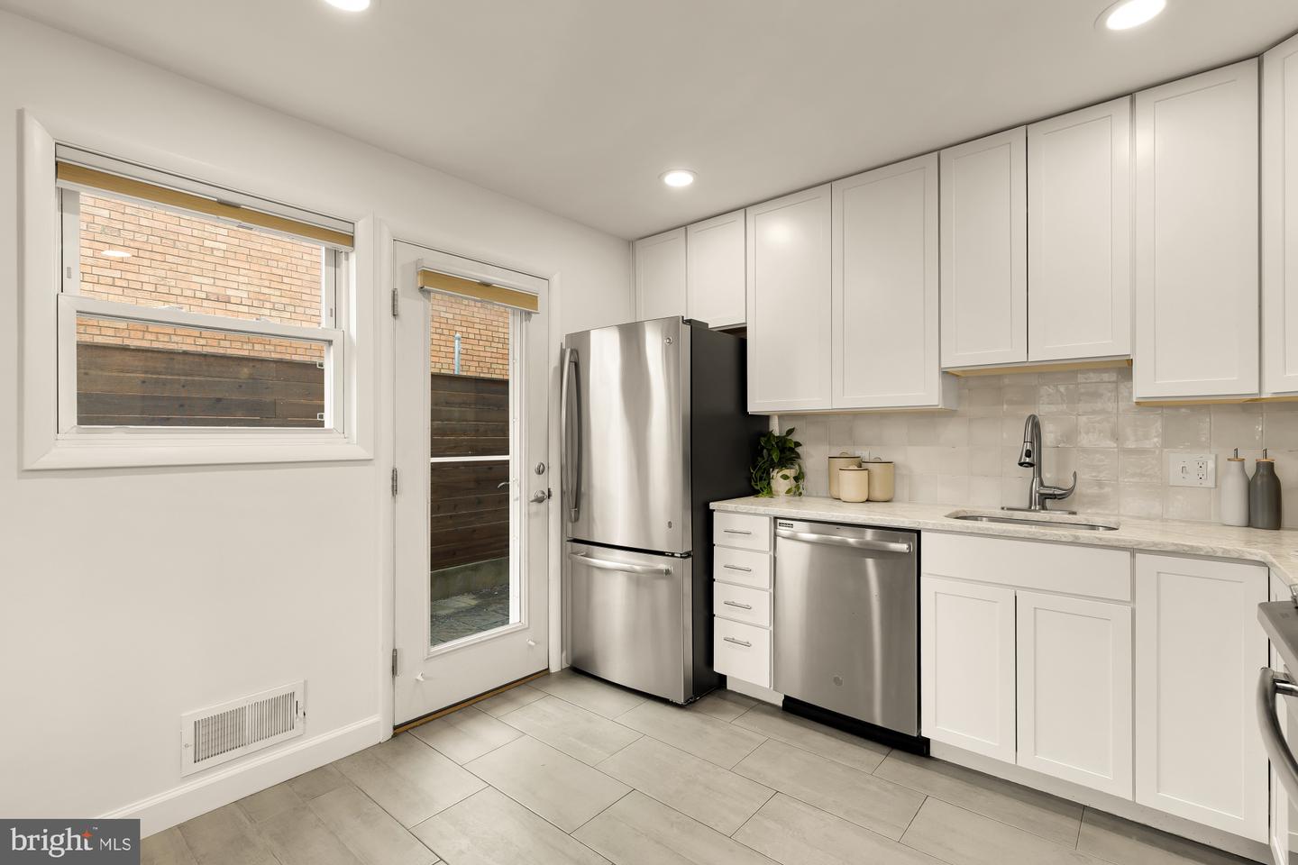 7424 8TH ST NW, WASHINGTON, District Of Columbia 20012, 3 Bedrooms Bedrooms, ,2 BathroomsBathrooms,Residential,For sale,7424 8TH ST NW,DCDC2247186 MLS # DCDC2247186