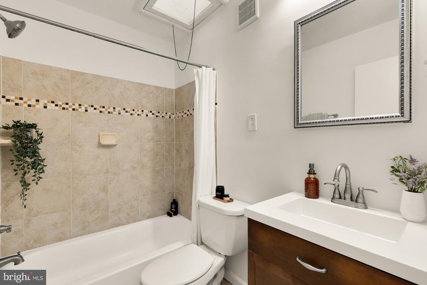 7424 8TH ST NW, WASHINGTON, District Of Columbia 20012, 3 Bedrooms Bedrooms, ,2 BathroomsBathrooms,Residential,For sale,7424 8TH ST NW,DCDC2247186 MLS # DCDC2247186