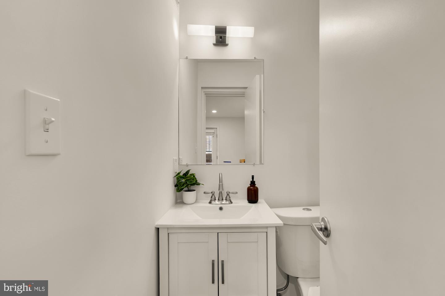 7424 8TH ST NW, WASHINGTON, District Of Columbia 20012, 3 Bedrooms Bedrooms, ,2 BathroomsBathrooms,Residential,For sale,7424 8TH ST NW,DCDC2247186 MLS # DCDC2247186