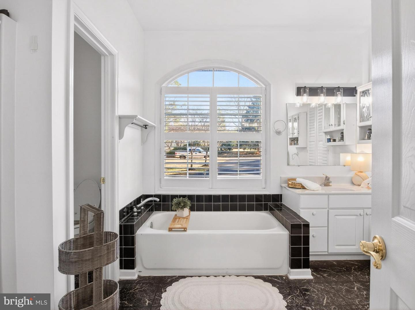 117 WOODGER CIR, LOUISA, Virginia 23093, 4 Bedrooms Bedrooms, ,2 BathroomsBathrooms,Residential,For sale,117 WOODGER CIR,VALA2009322 MLS # VALA2009322