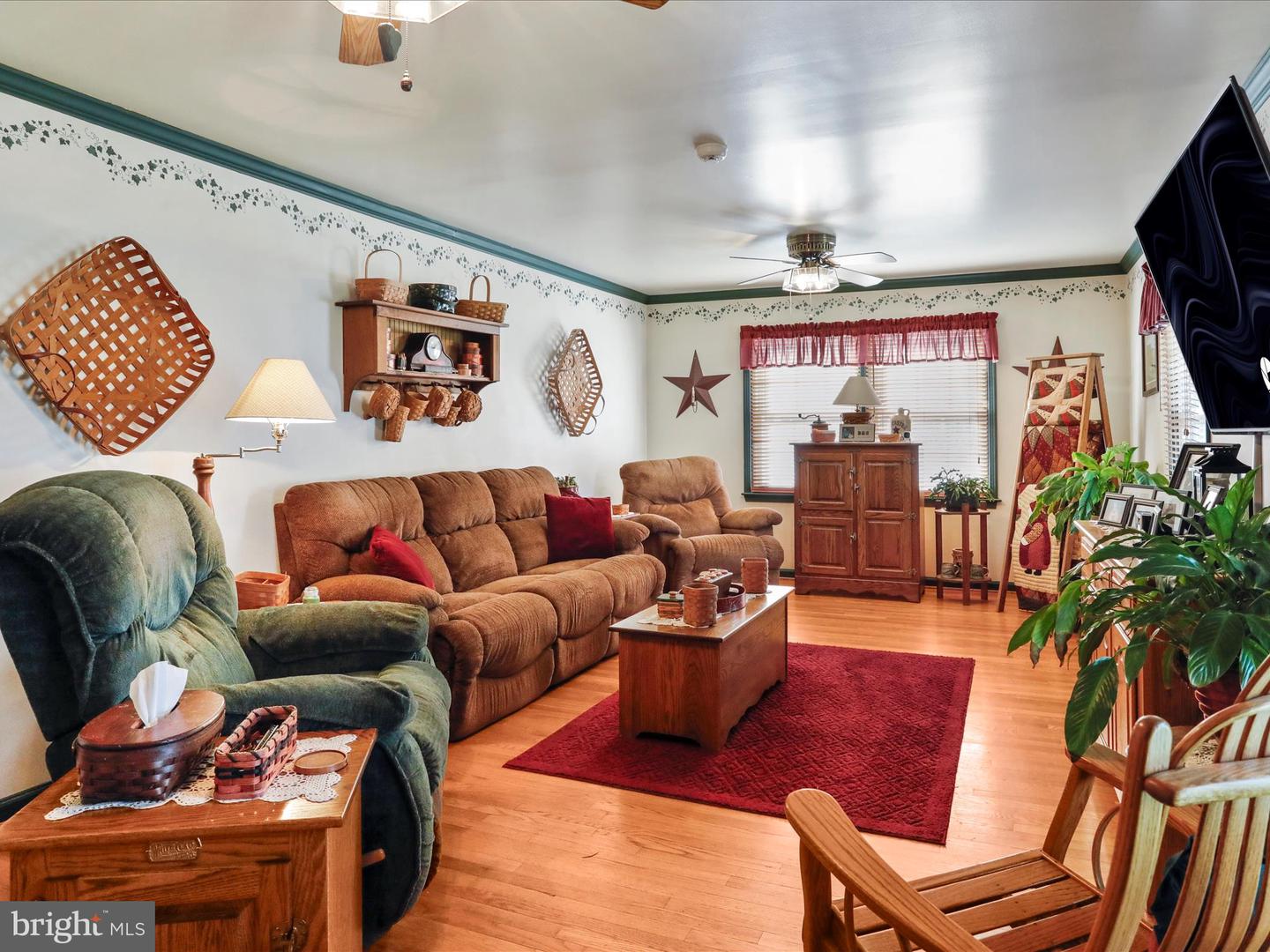 1055 GOODVIEW DR, FRONT ROYAL, Virginia 22630, 5 Bedrooms Bedrooms, ,3 BathroomsBathrooms,Residential,For sale,1055 GOODVIEW DR,VAWR2013480 MLS # VAWR2013480