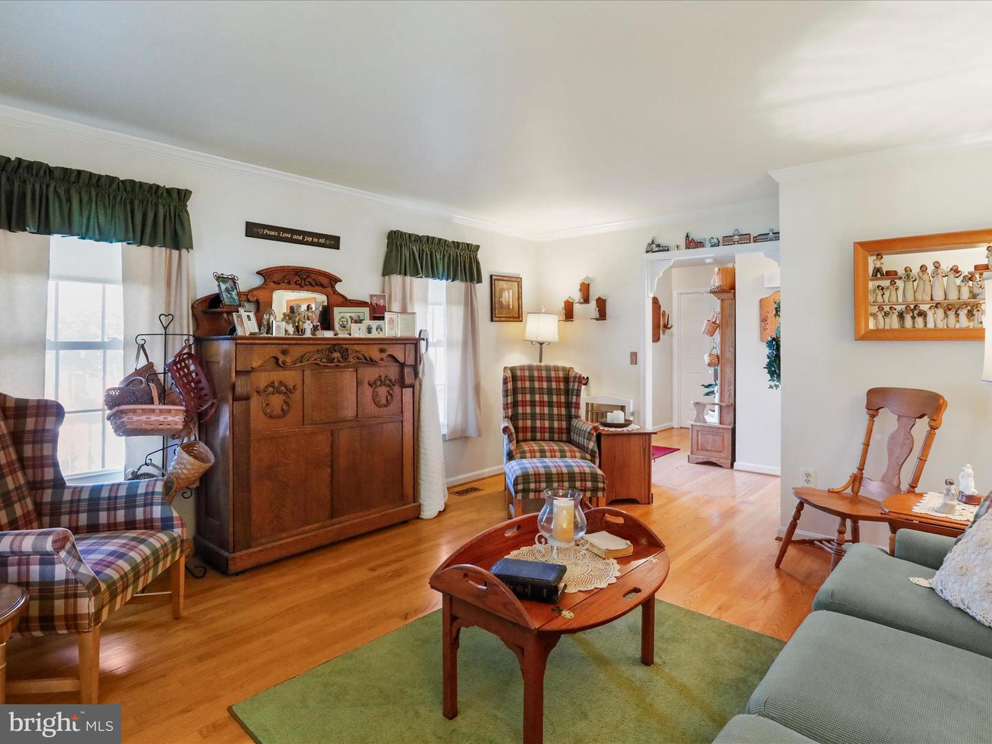 1055 GOODVIEW DR, FRONT ROYAL, Virginia 22630, 5 Bedrooms Bedrooms, ,3 BathroomsBathrooms,Residential,For sale,1055 GOODVIEW DR,VAWR2013480 MLS # VAWR2013480