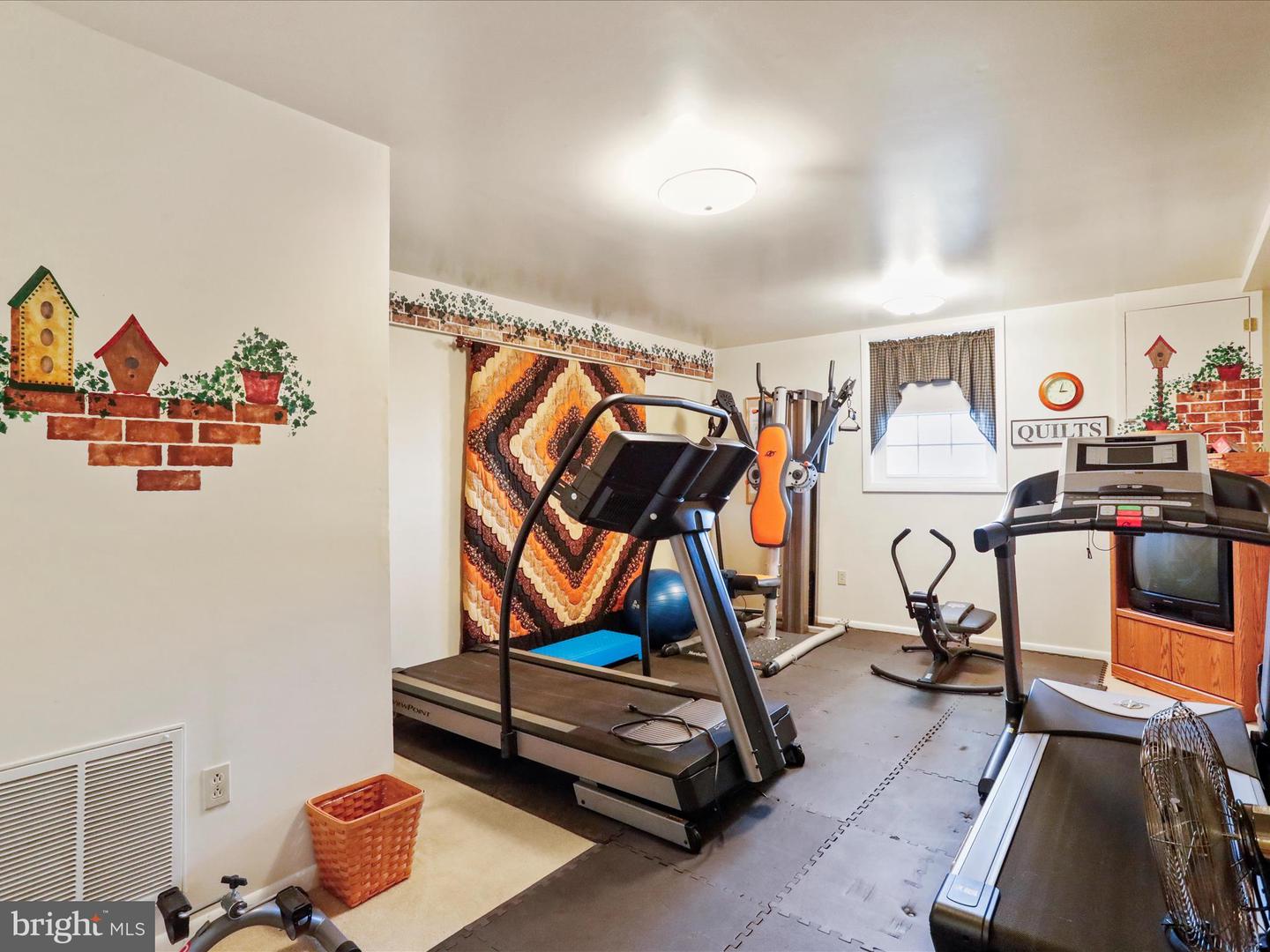 1055 GOODVIEW DR, FRONT ROYAL, Virginia 22630, 5 Bedrooms Bedrooms, ,3 BathroomsBathrooms,Residential,For sale,1055 GOODVIEW DR,VAWR2013480 MLS # VAWR2013480