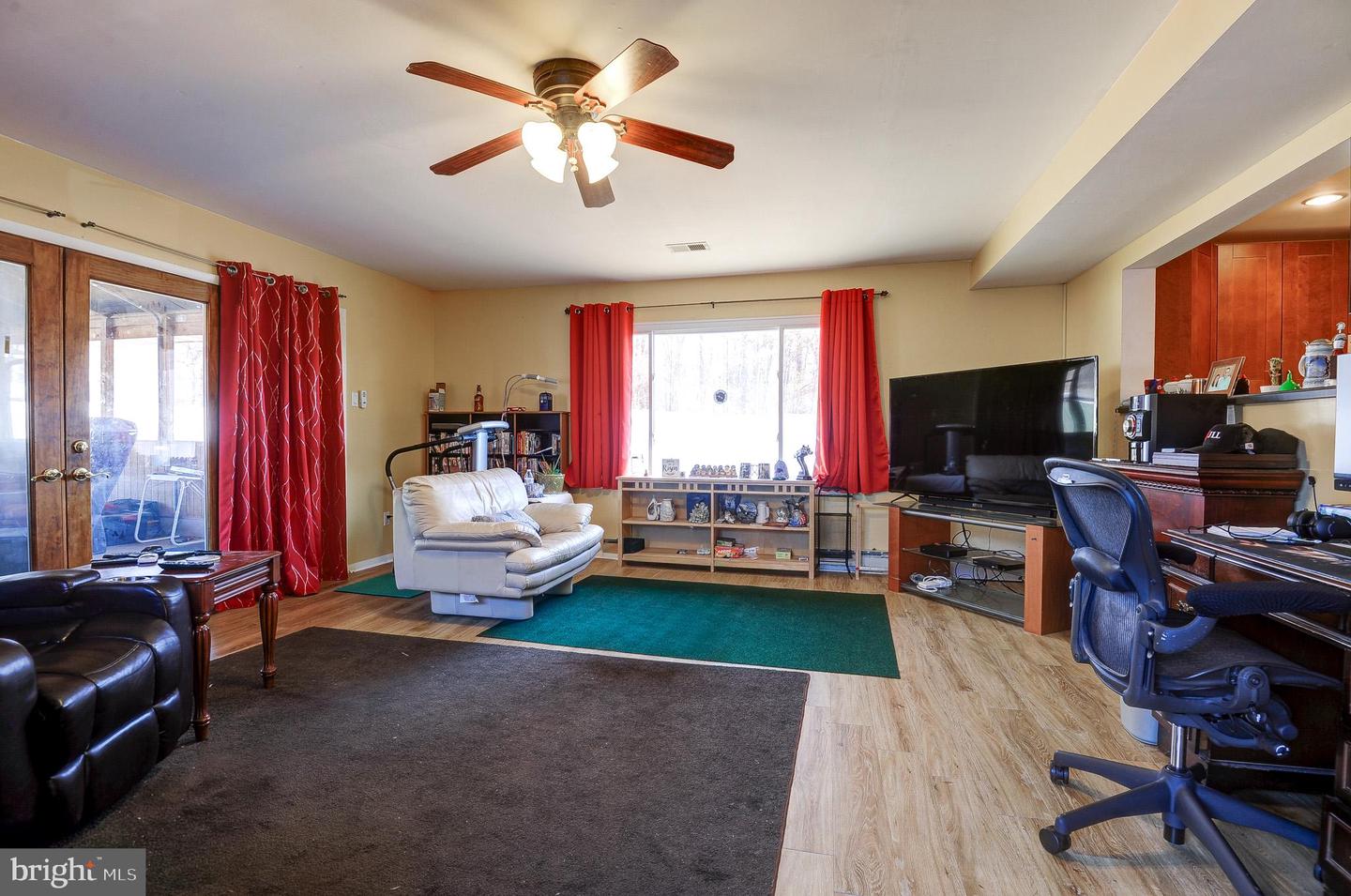 1118 S WILLIAMSBURG CT, STERLING, Virginia 20164, 4 Bedrooms Bedrooms, ,2 BathroomsBathrooms,Residential,For sale,1118 S WILLIAMSBURG CT,VALO2116470 MLS # VALO2116470