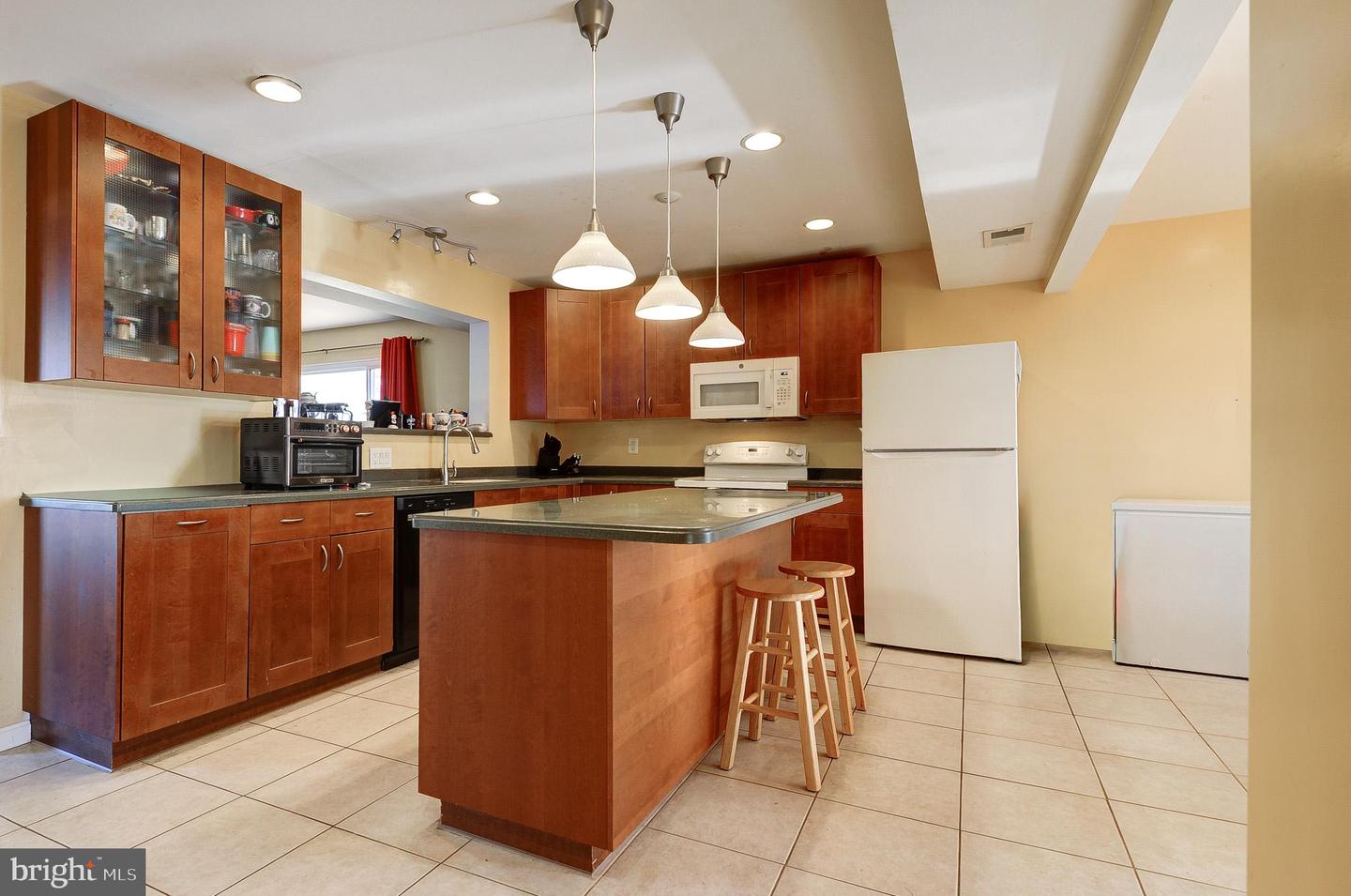 1118 S WILLIAMSBURG CT, STERLING, Virginia 20164, 4 Bedrooms Bedrooms, ,2 BathroomsBathrooms,Residential,For sale,1118 S WILLIAMSBURG CT,VALO2116470 MLS # VALO2116470